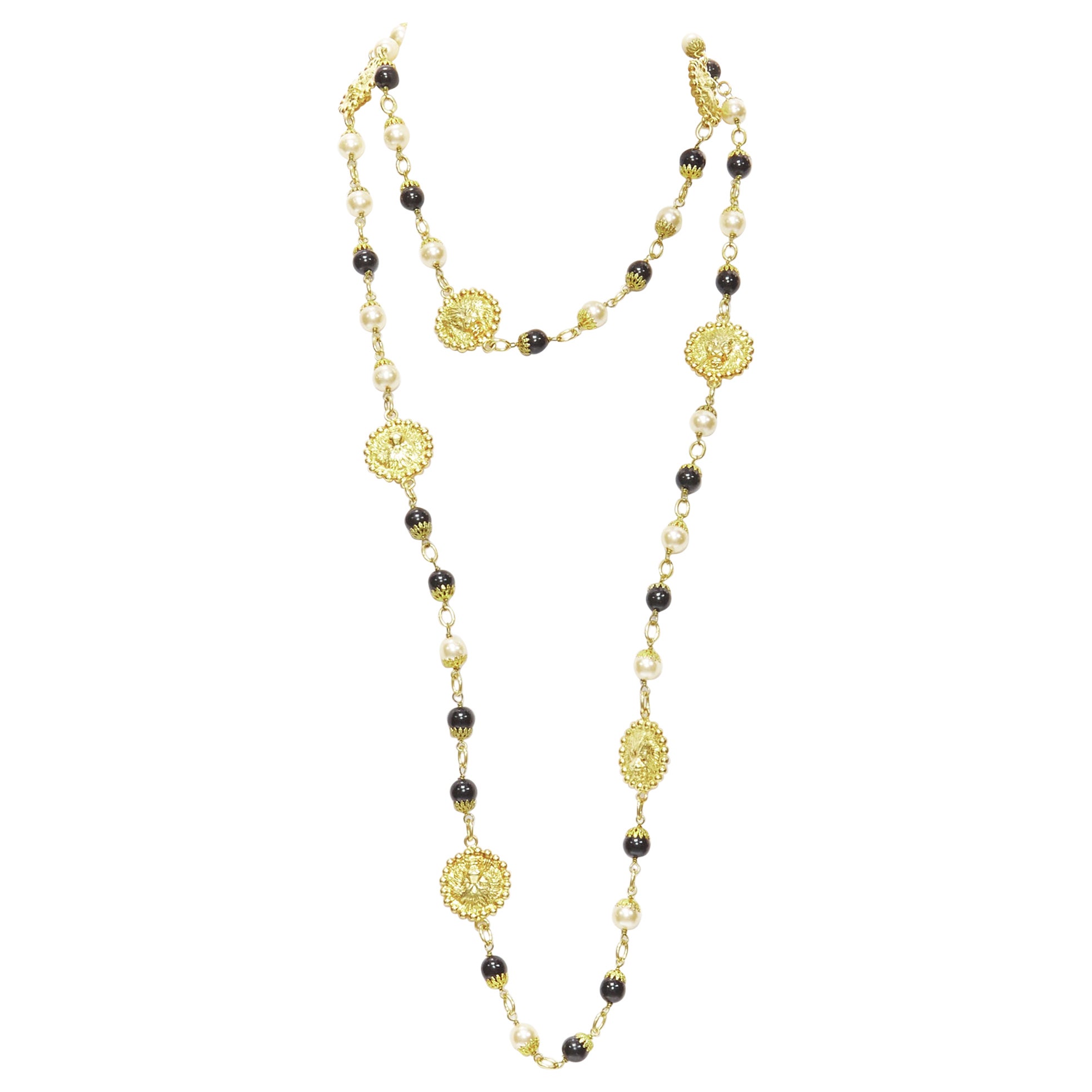 CHANEL Vintage Haute Couture Goosens Lion head black faux pearl sautoir neckace