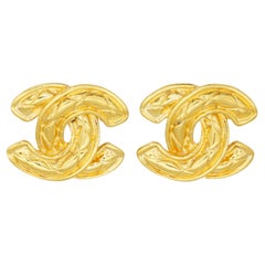 Chanel Vintage Haute Couture Iconic Gold Coco Matelassé Quilted Clip Earrings