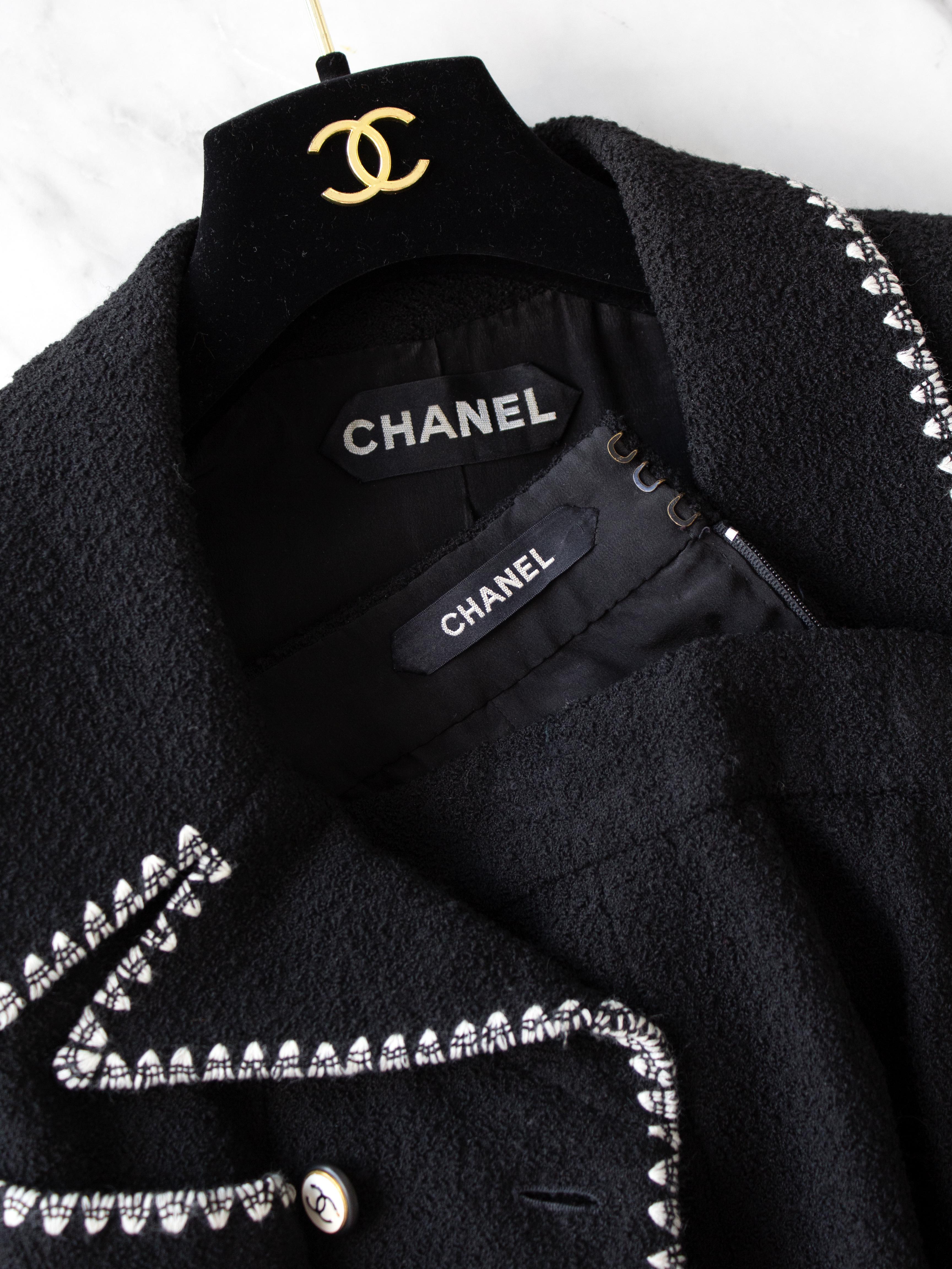 Chanel Vintage Haute Couture S/S 1995 Black White CC Tweed Jacket Skirt Suit 16