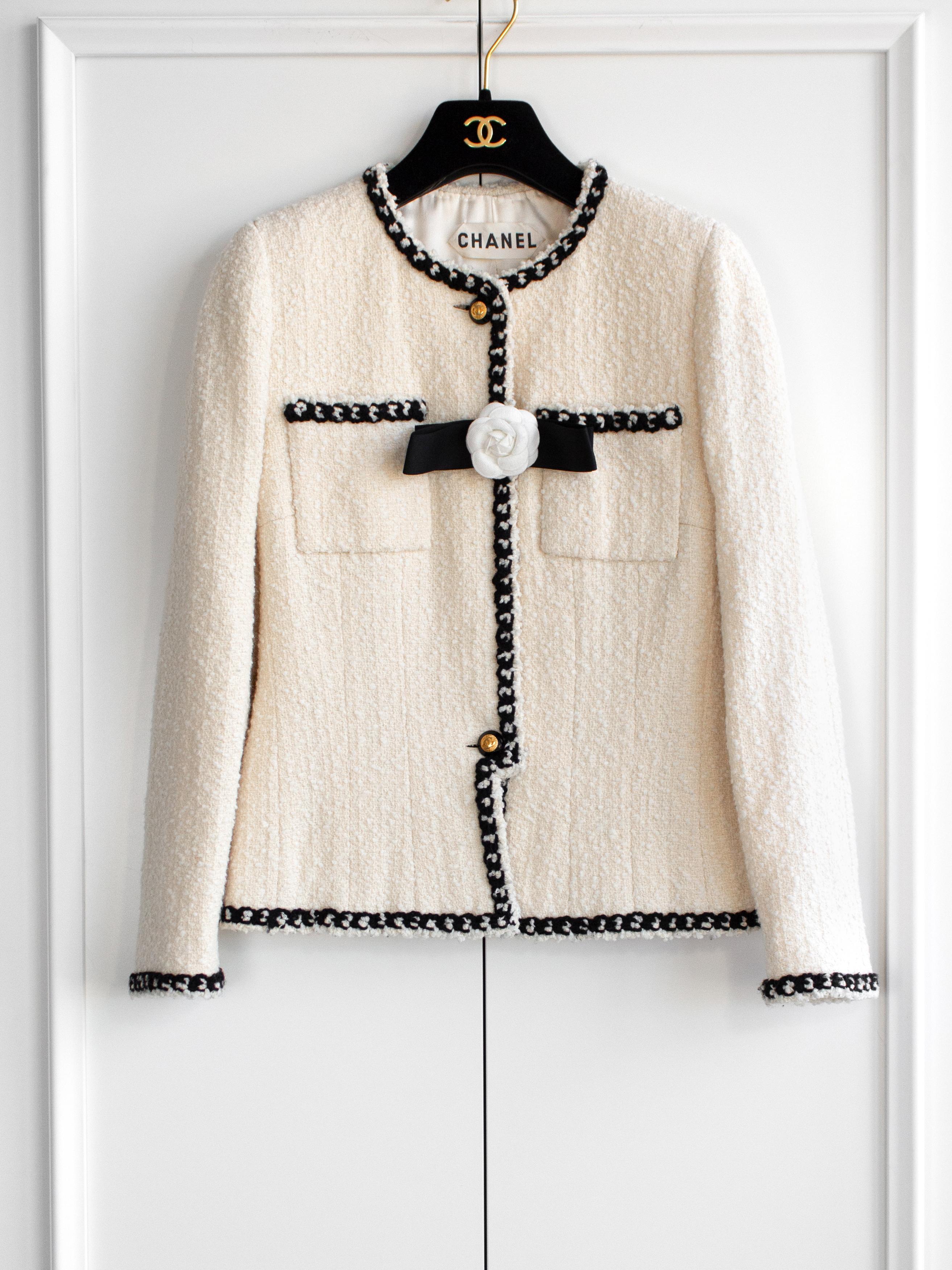 Chanel Vintage Haute Couture Frühjahr/Sommer 1995 Ecru Weiß Schwarz Tweed Jacke Damen