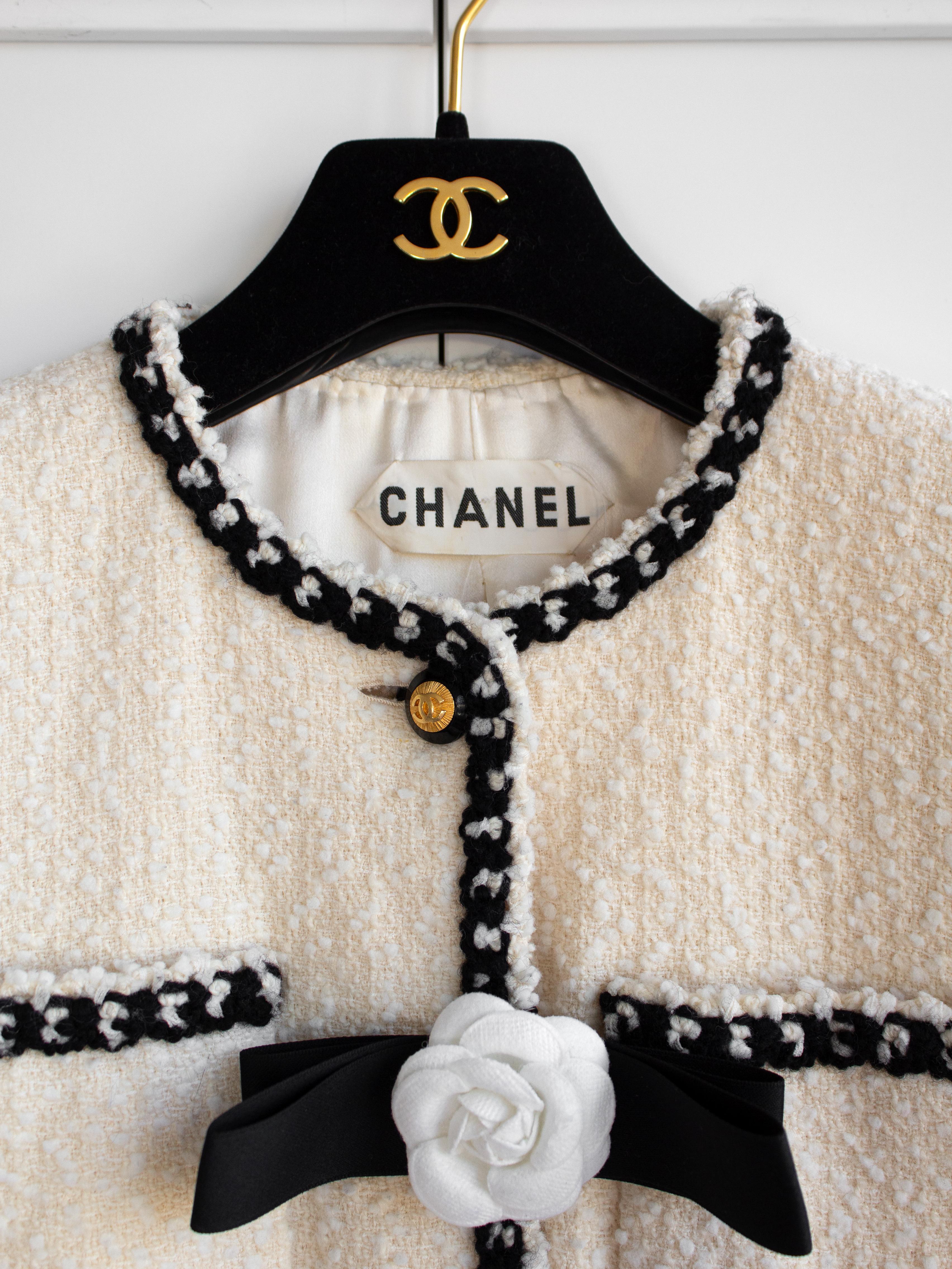 Chanel Vintage Haute Couture Frühjahr/Sommer 1995 Ecru Weiß Schwarz Tweed Jacke 3