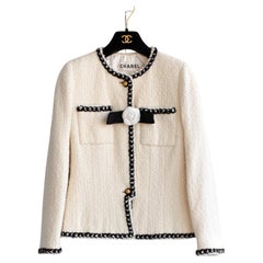 Chanel Vintage Haute Couture Frühjahr/Sommer 1995 Ecru Weiß Schwarz Tweed Jacke