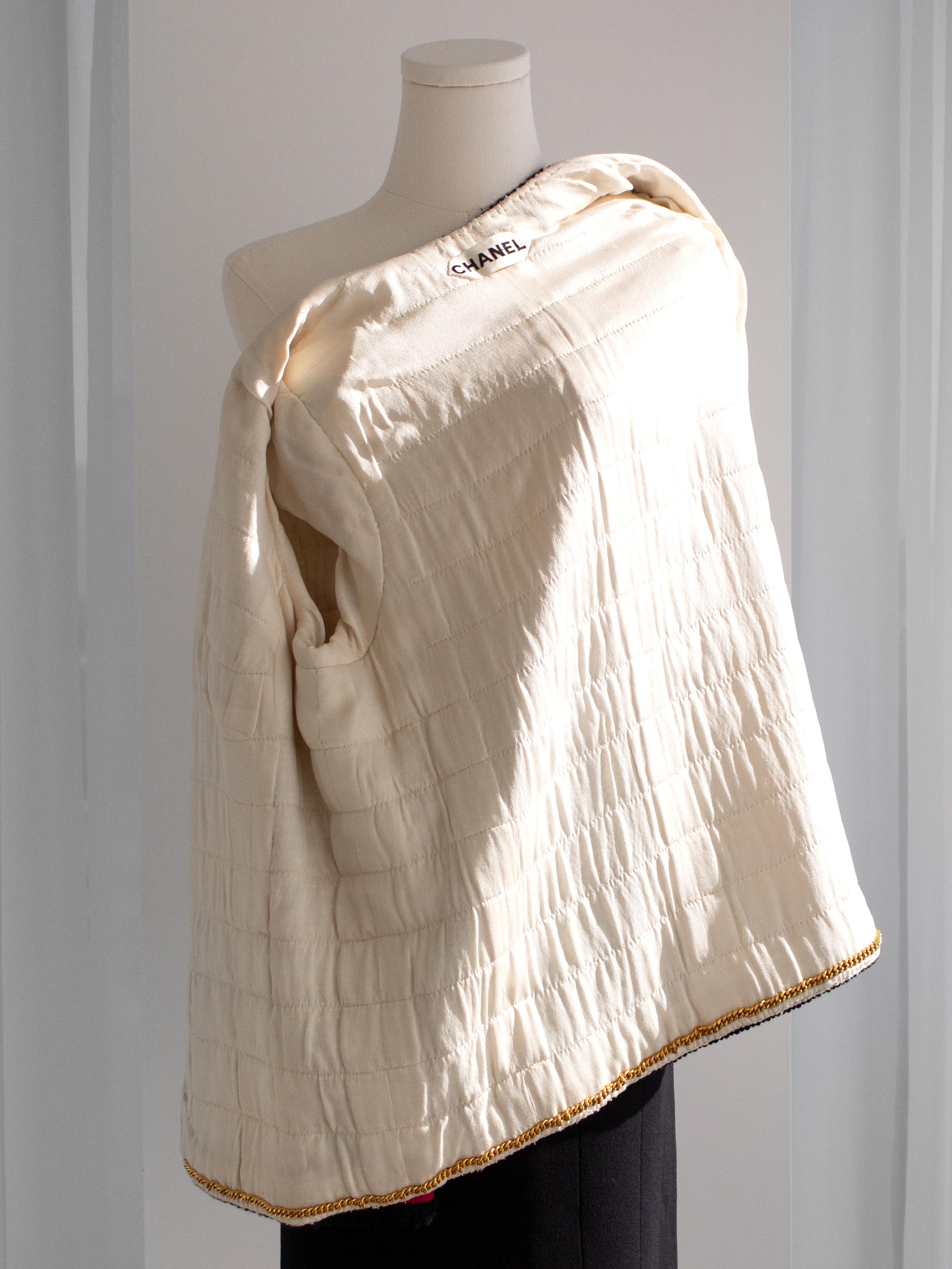 Chanel Vintage Haute Couture SS1997 Bianco Ecrù Nero Lampone Giacca Tweed Abito in vendita 6