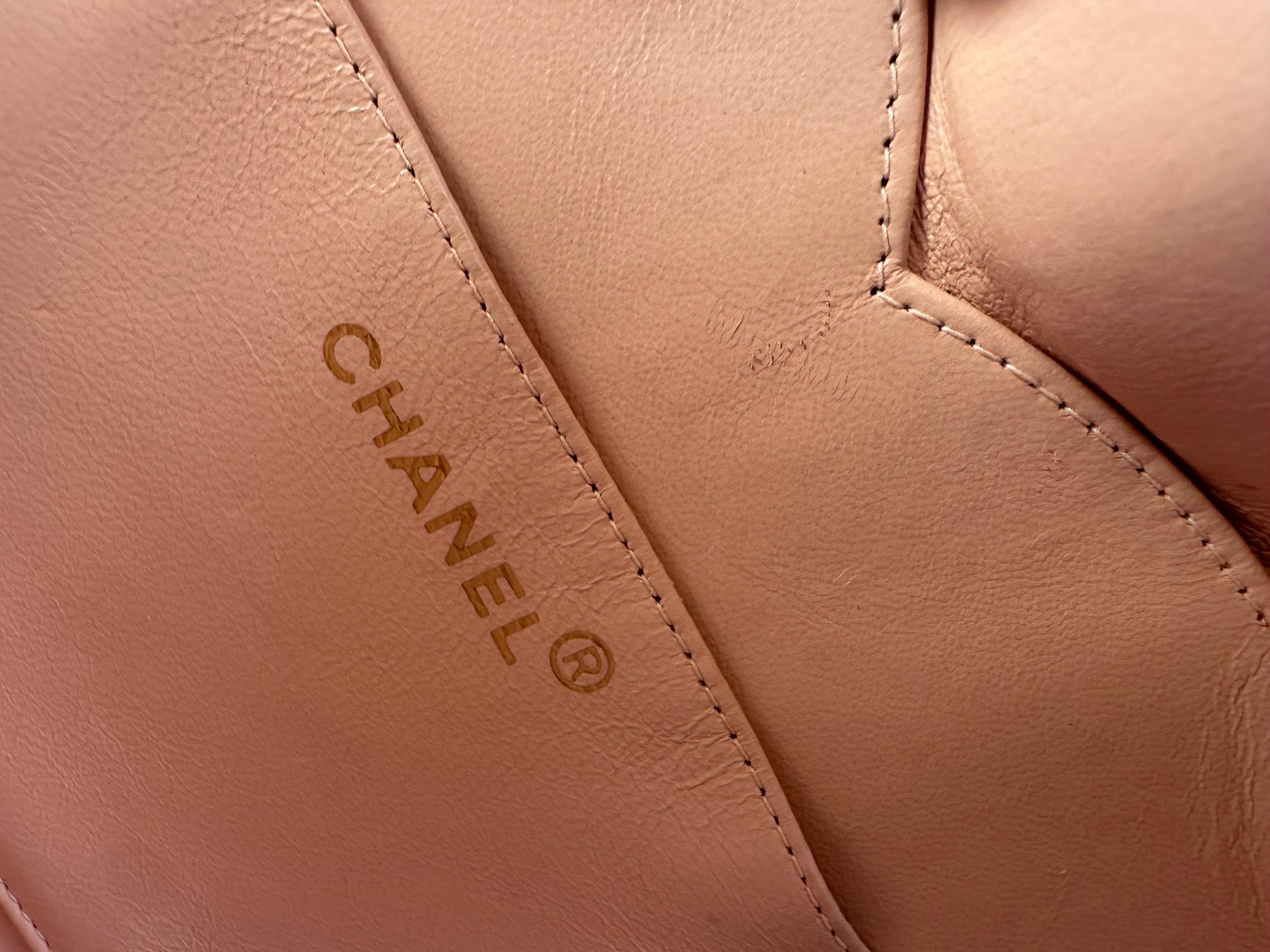 Chanel Vintage Heart Vanity Top Handle Bag 11