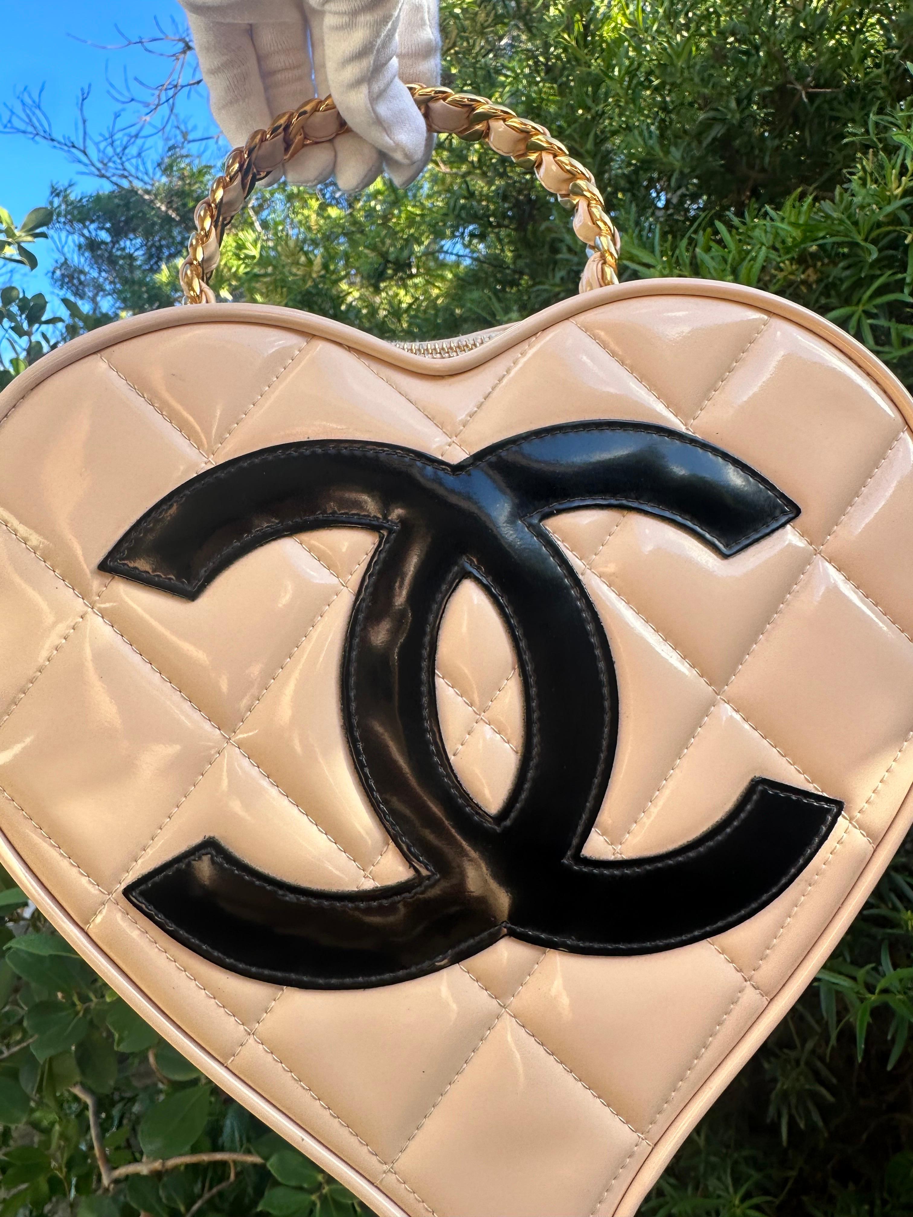 Chanel Vintage Heart Vanity Top Handle Bag 12