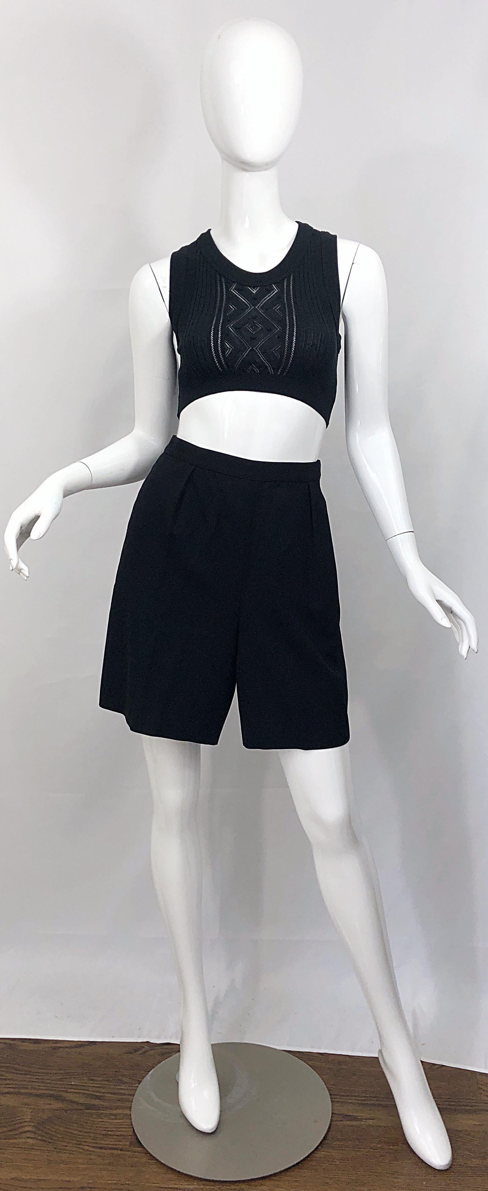 Chanel Vintage Karl Lagerfeld High Waisted 1980s Black Wool Pleated 80s Shorts  For Sale 4
