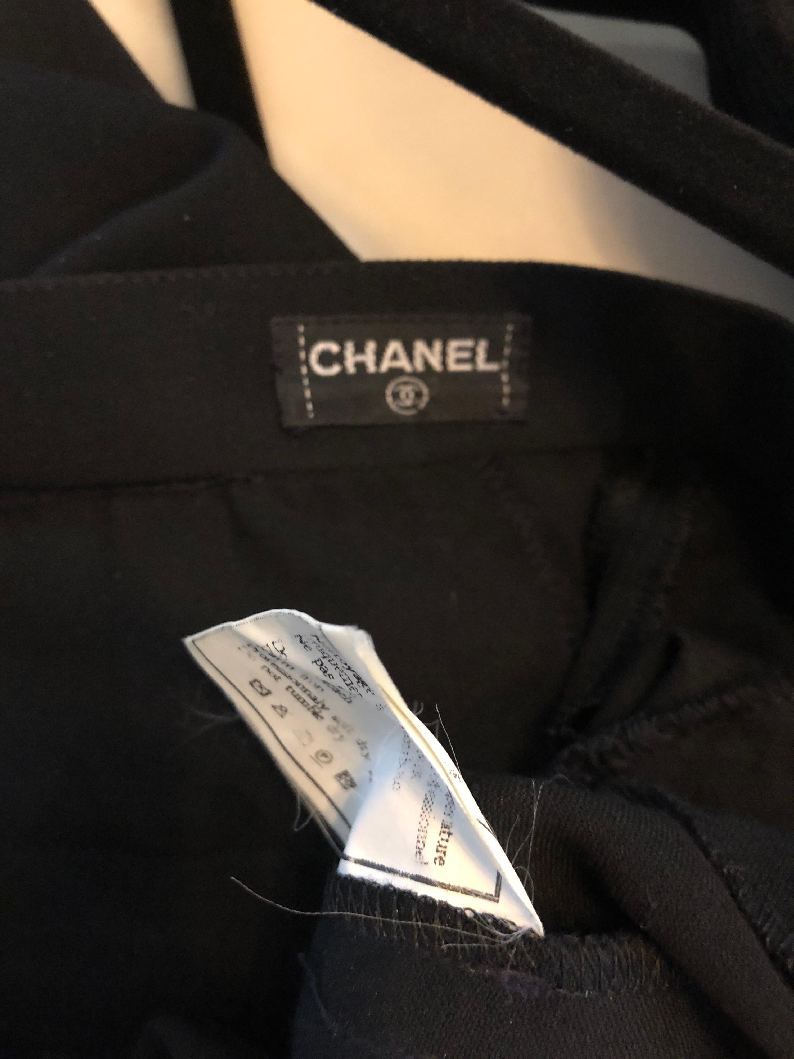 Chanel Vintage Karl Lagerfeld Vintage hoch taillierte 1980er Schwarze plissierte 80er Jahre Shorts aus Wolle  im Angebot 7