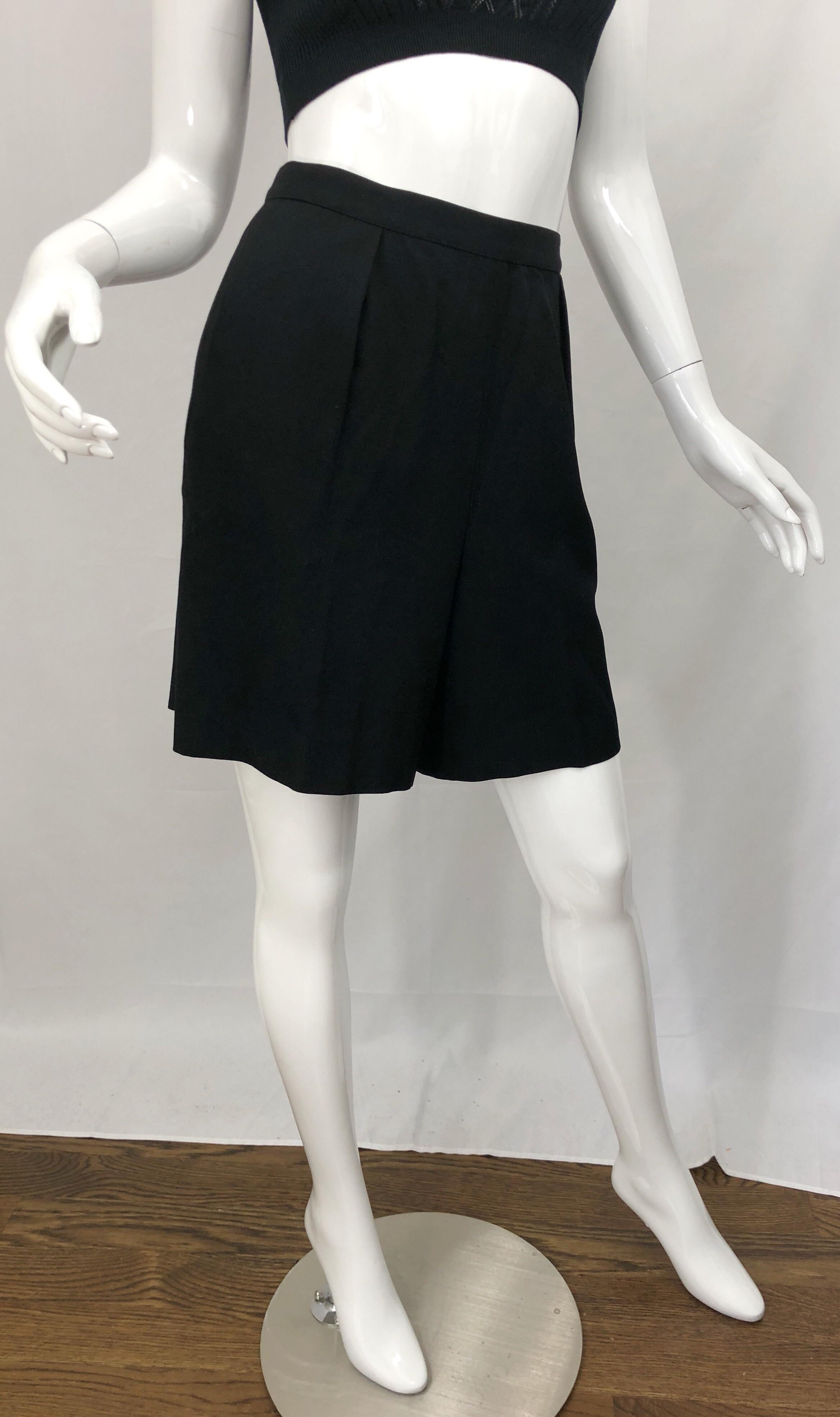 Chanel Vintage Karl Lagerfeld High Waisted 1980s Black Wool Pleated 80s Shorts  For Sale 2