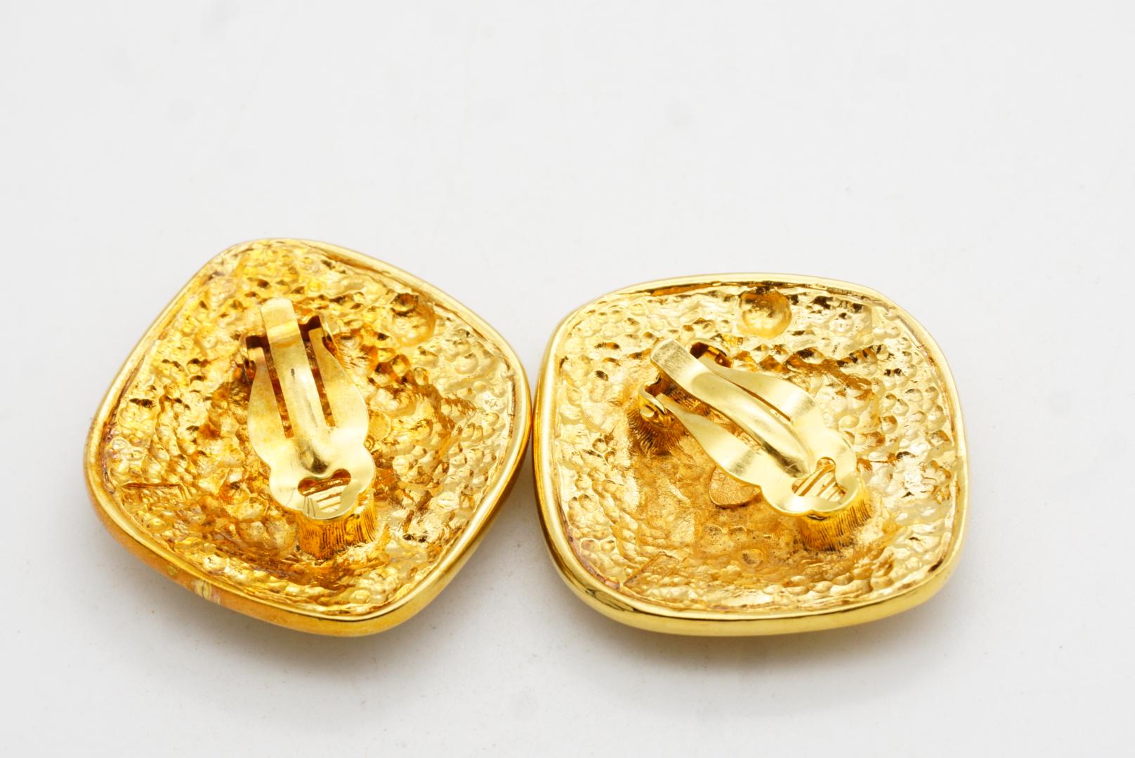 Chanel Vintage Huge Logo CC Coco Gold Diamond Vine Flower Relief Clip Earrings For Sale 5