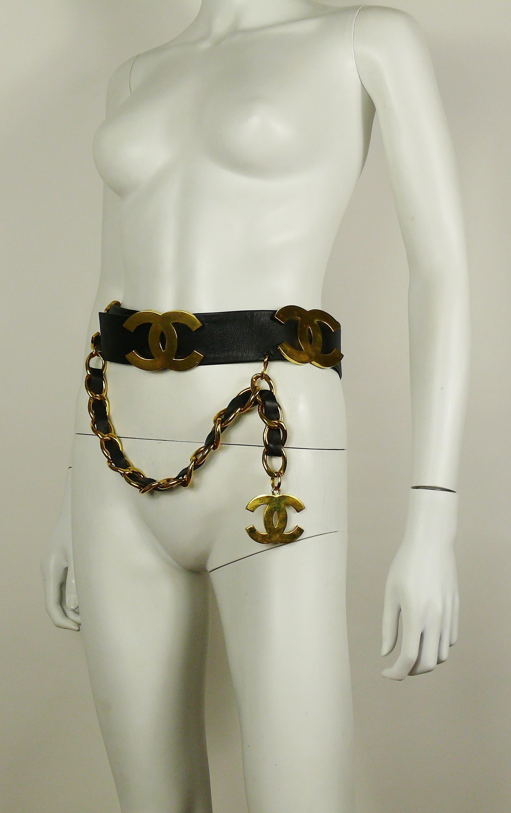 Chanel Vintage Iconic 1994 Black Leather Wide Belt with Large CC Logos 2