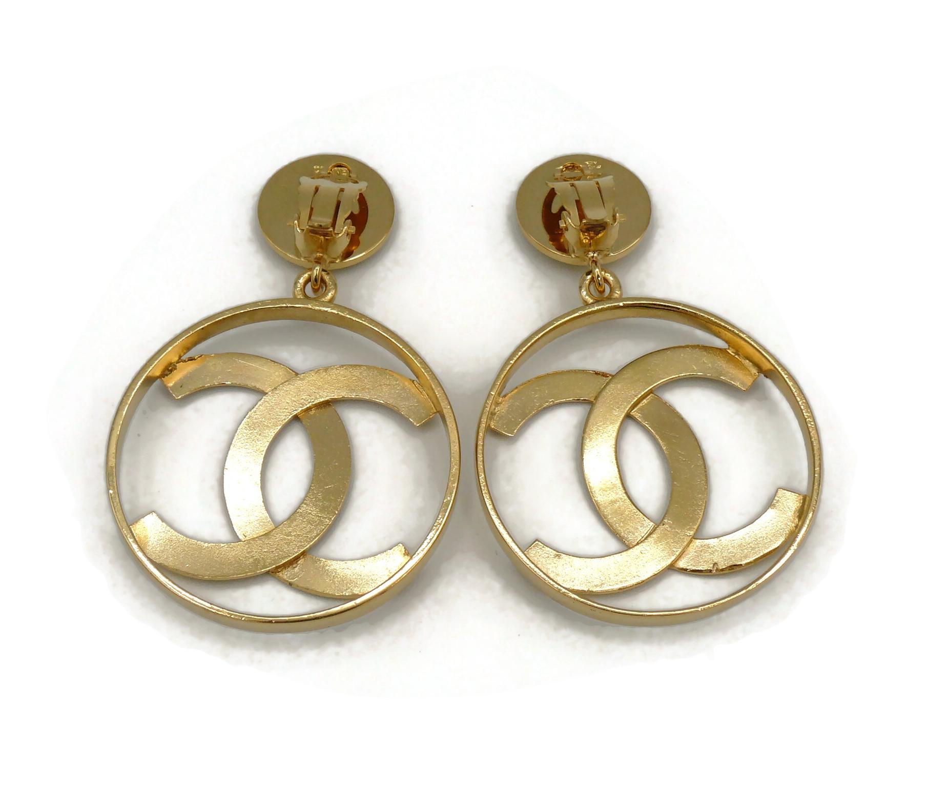 Women's Chanel Vintage Iconic Gold Toned CC Logo Hoop Earrings  For Sale