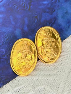 Chanel Vintage Iconic Gold Victoire de Castellane Crown Crest CC Oval Earrings
