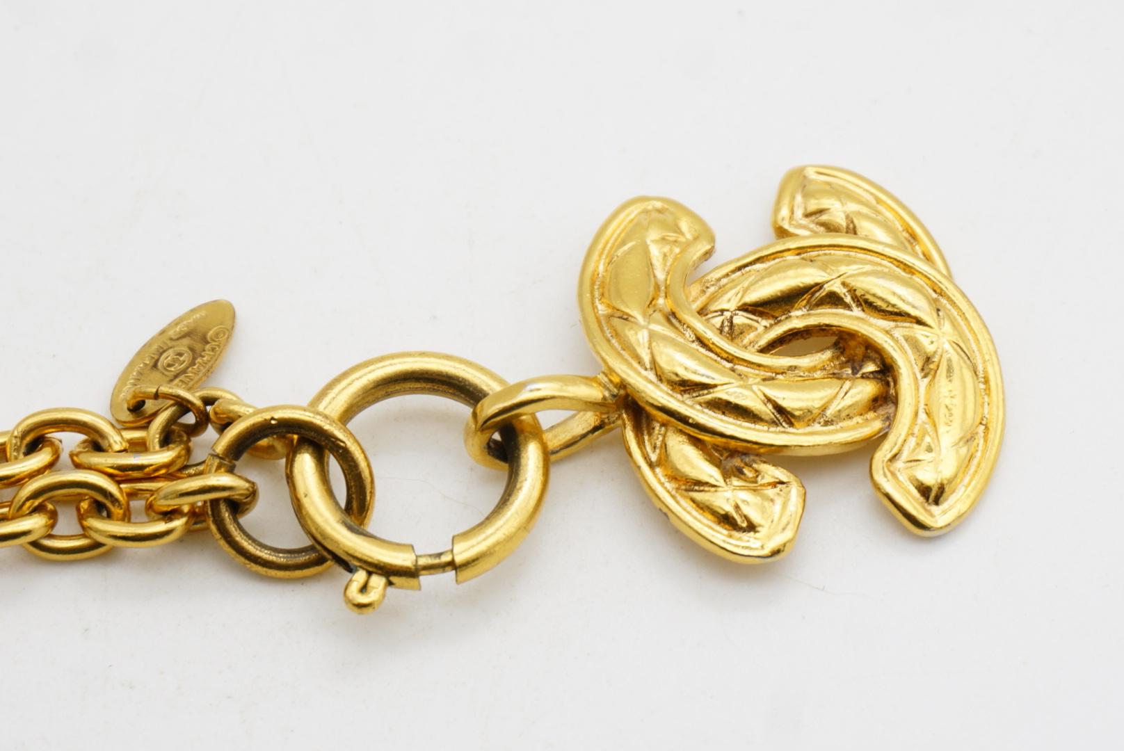 Chanel Vintage Iconic Logo CC Coco Anhänger Matelassé Gesteppt Gold Lange Halskette im Angebot 8