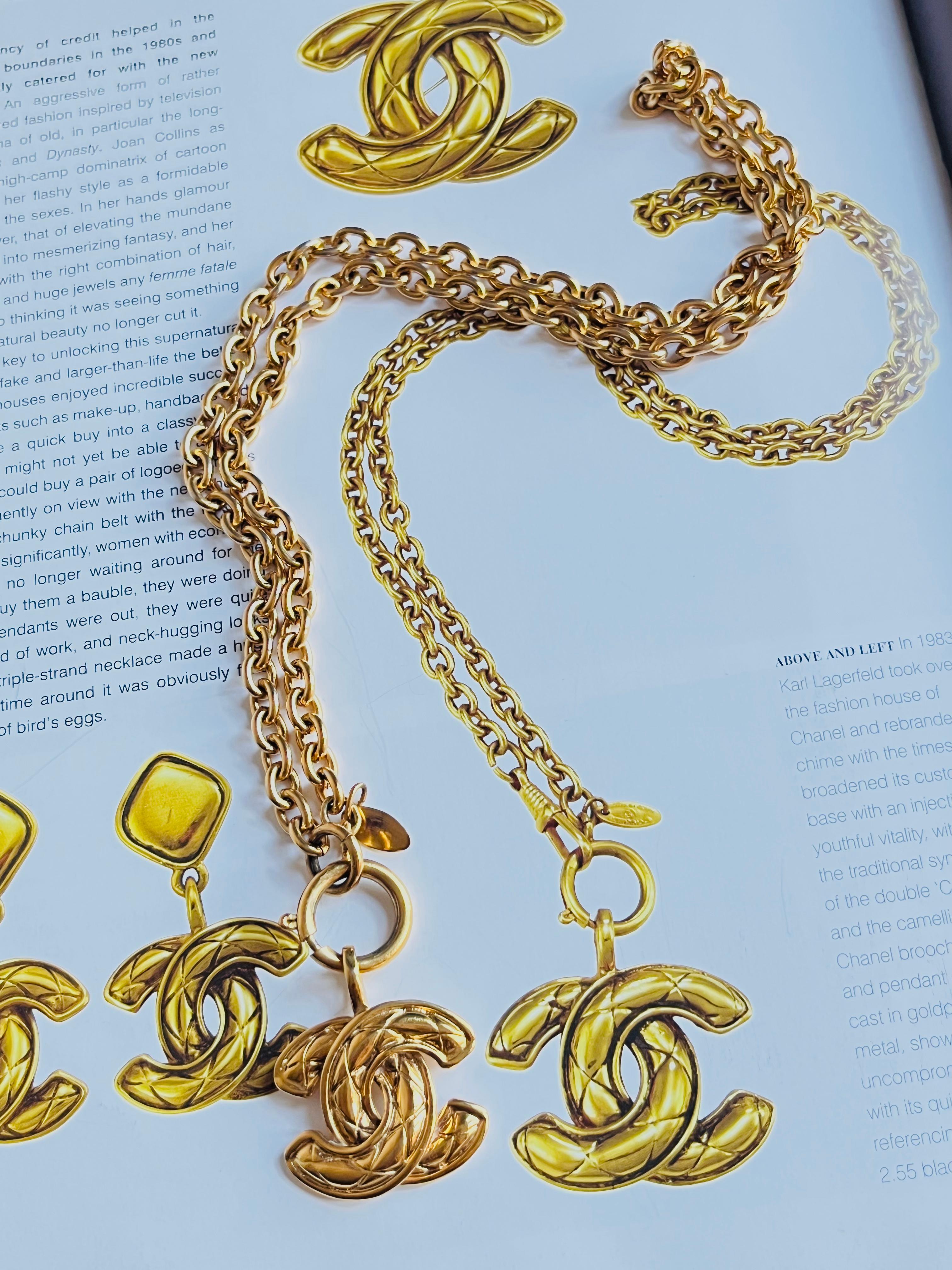 Chanel Vintage Iconic Logo CC Coco Anhänger Matelassé Gesteppt Gold Lange Halskette im Zustand „Gut“ im Angebot in Wokingham, England