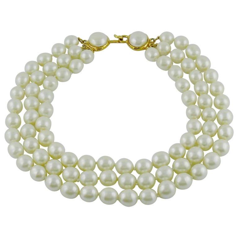 vintage chanel pearls necklace
