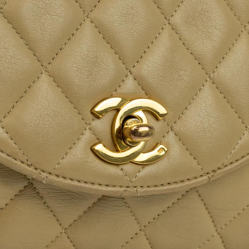 Chanel, Vintage in beige leather 5