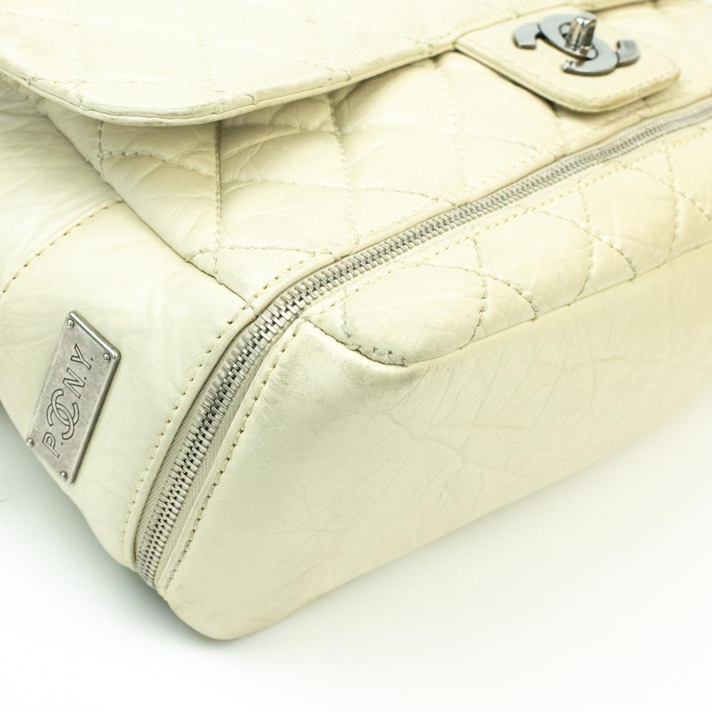 CHANEL, Vintage in beige leather 7