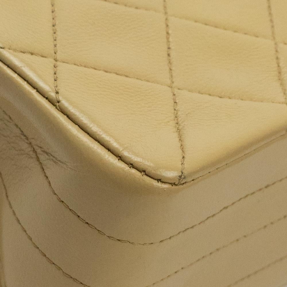 Chanel Vintage in beige leather 8