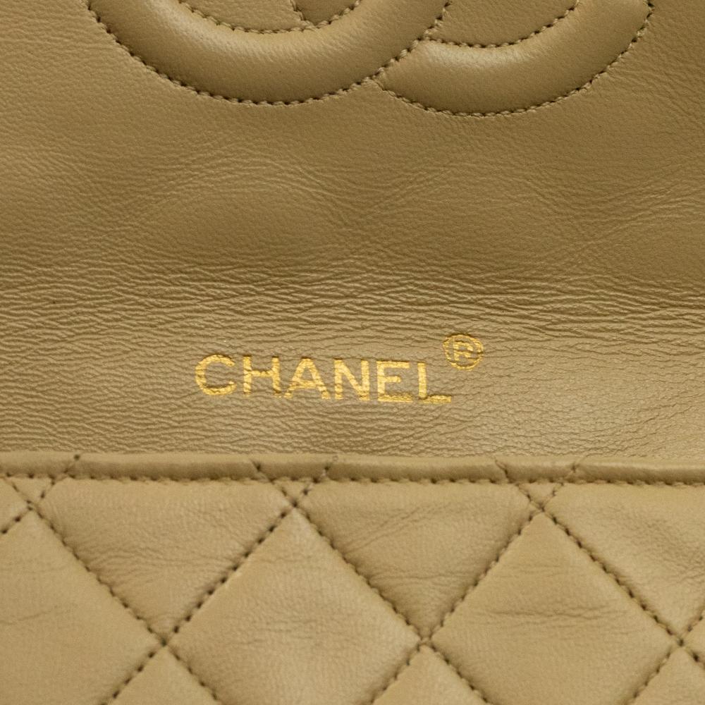 Chanel Vintage in beige leather 1