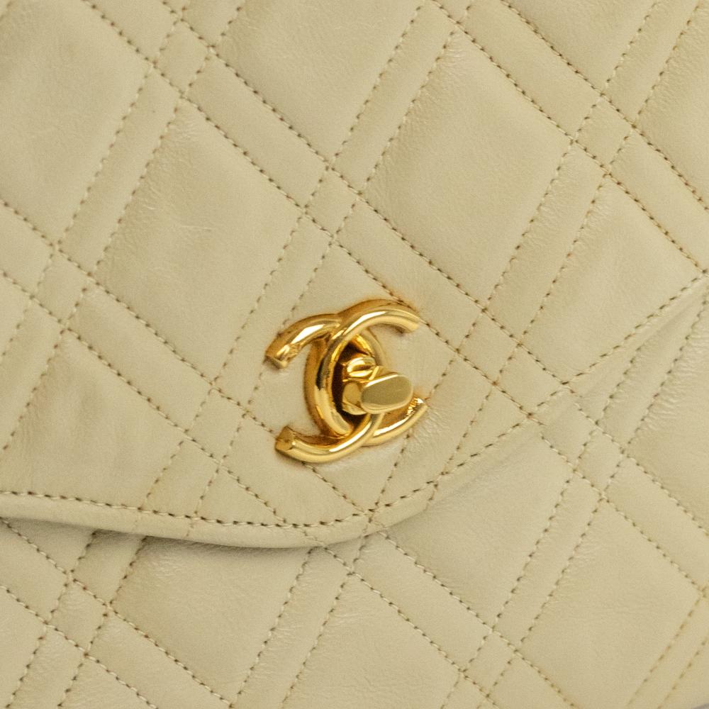 Chanel, Vintage in beige leather 4