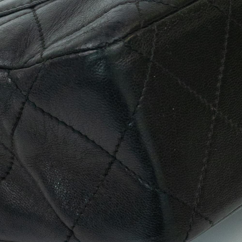 Chanel, Vintage in black leather 5