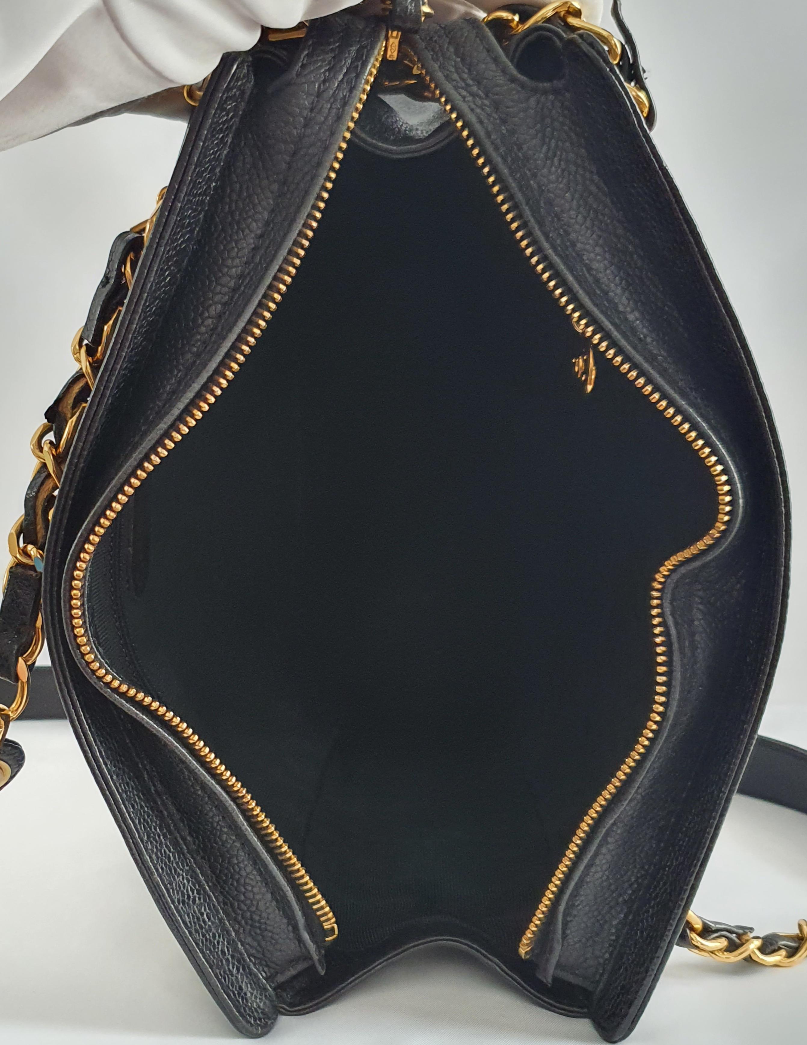 Women's Chanel Vintage in black leather