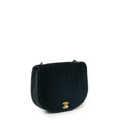 Chanel, Vintage in black velvet