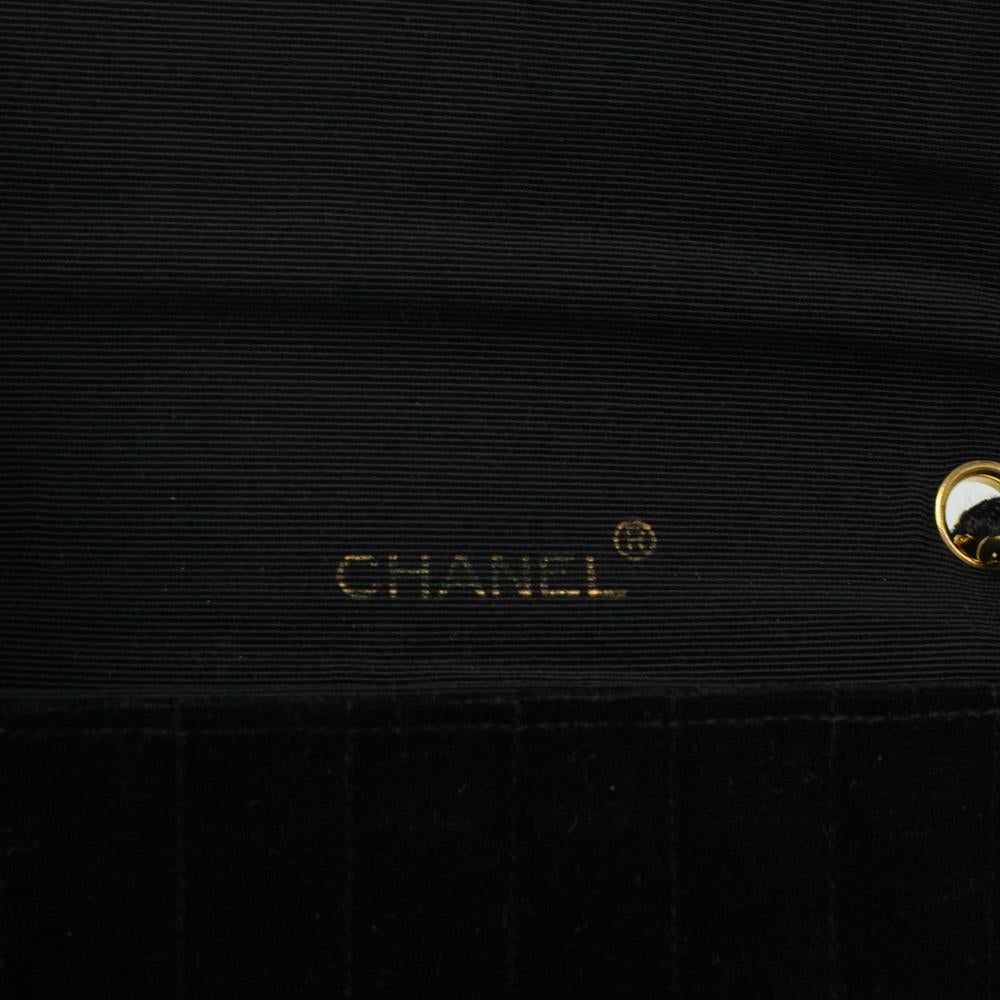 Chanel, Vintage in black velvet For Sale 1