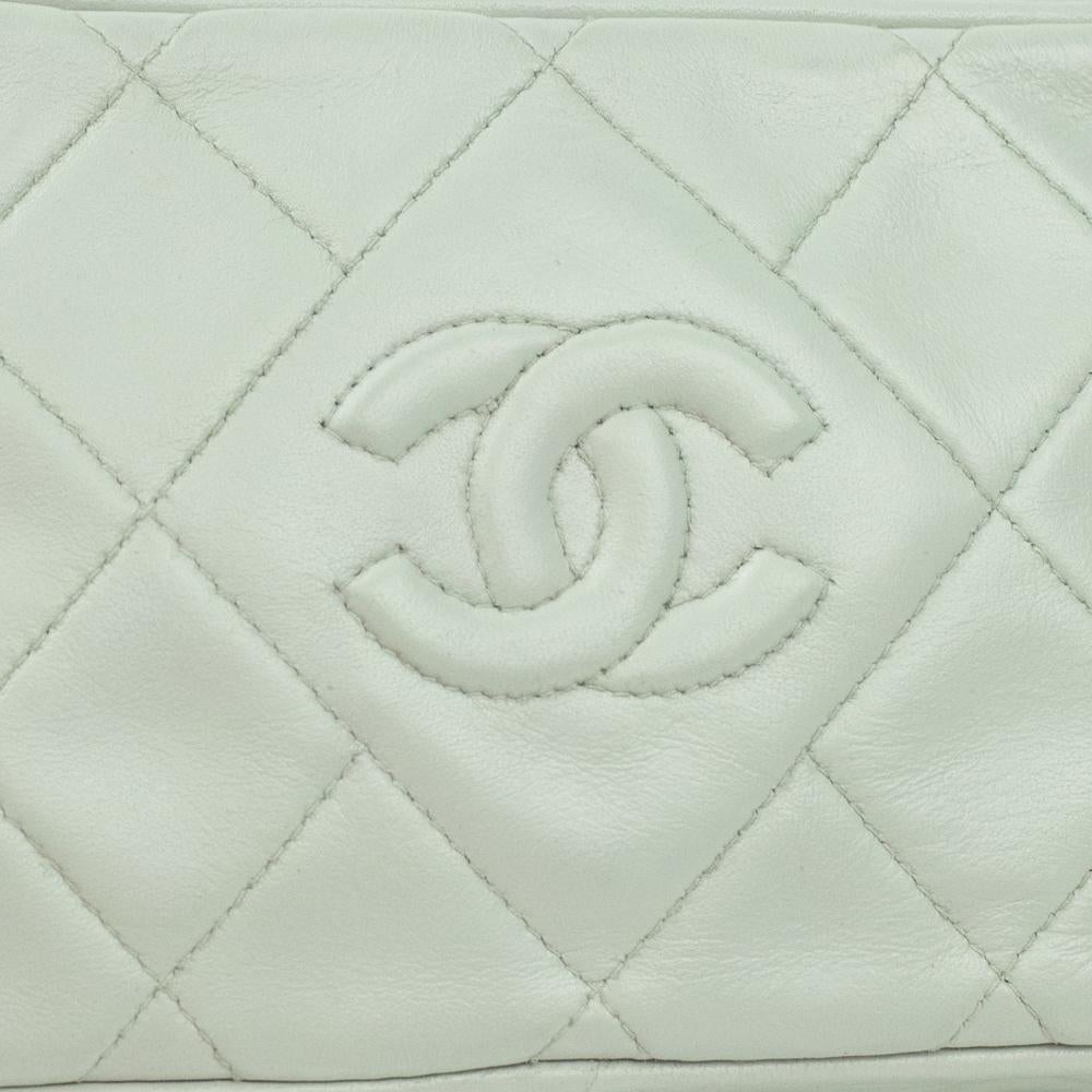 CHANEL, Vintage in green leather 5