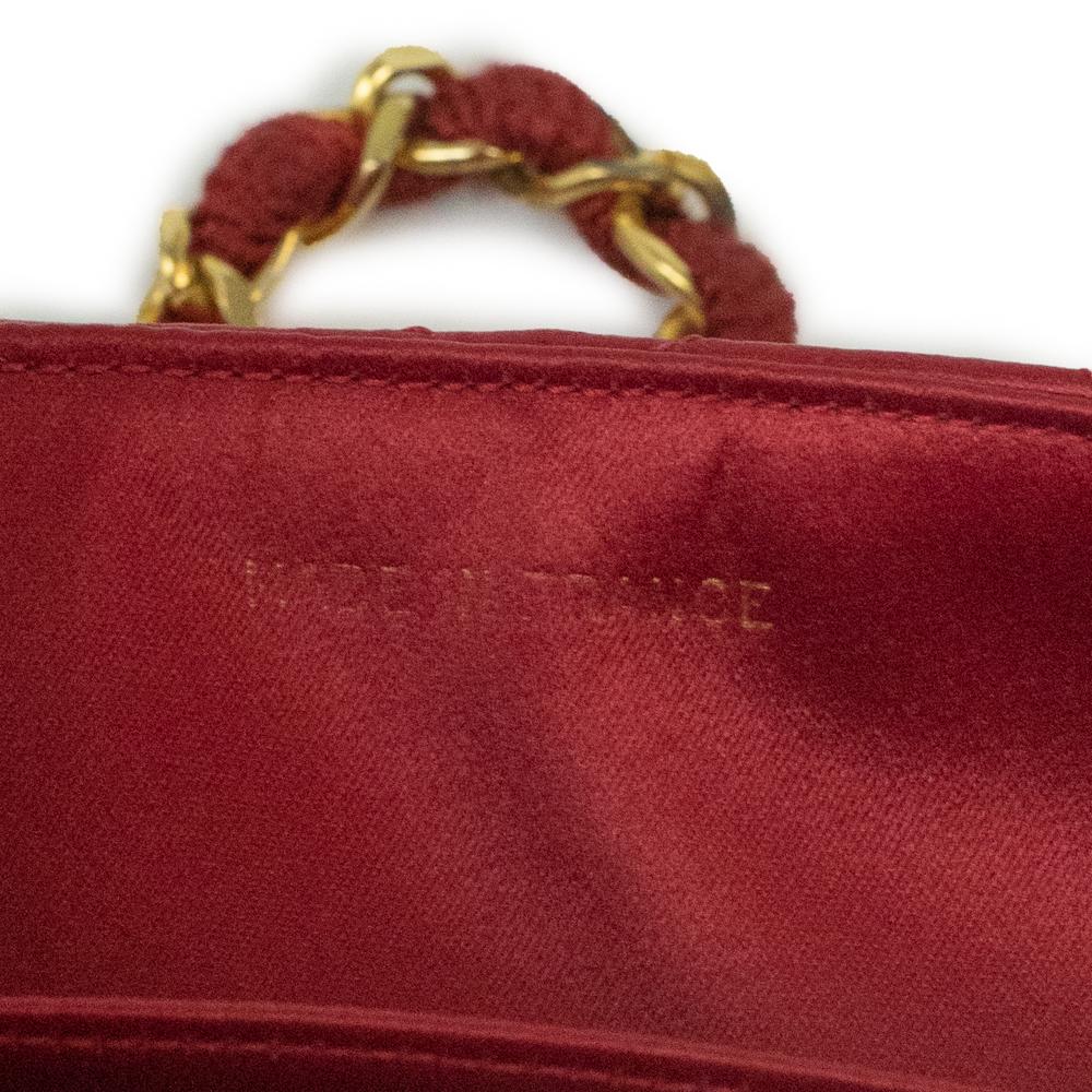 Chanel, Vintage in red silk For Sale 3