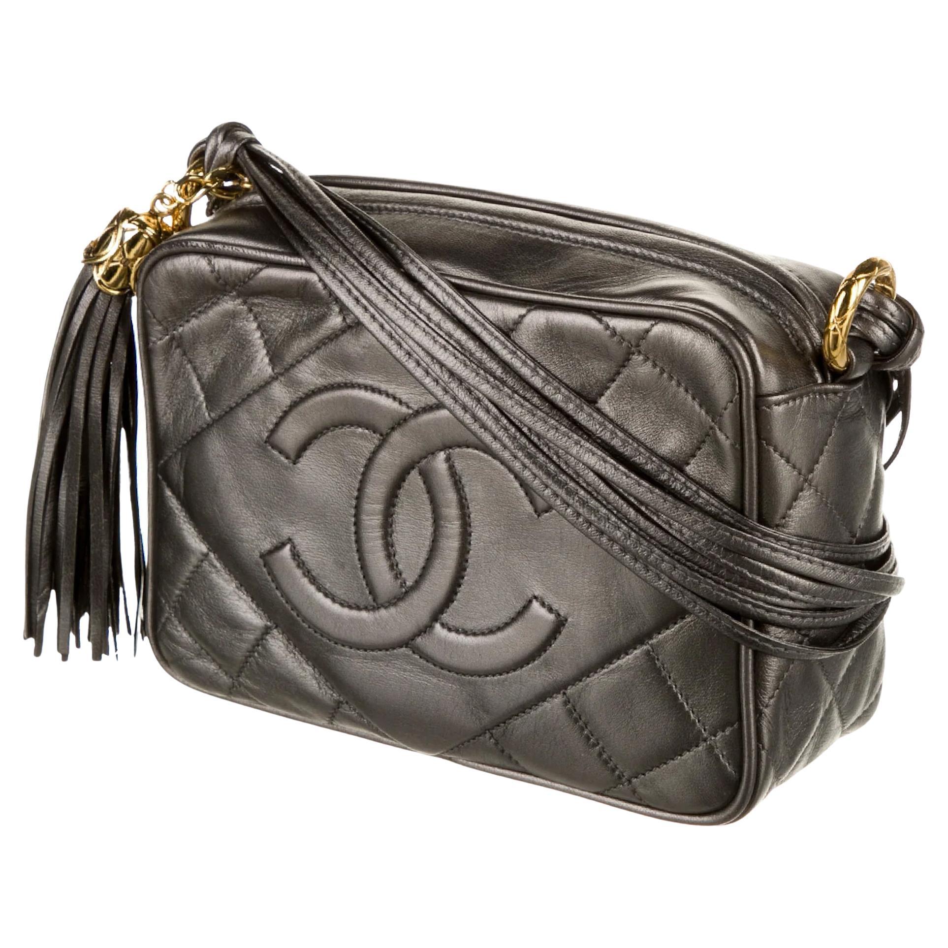 Chanel Vintage Iridescent Grey Diamond Quilted Tassel Camera Tote For Sale  at 1stDibs