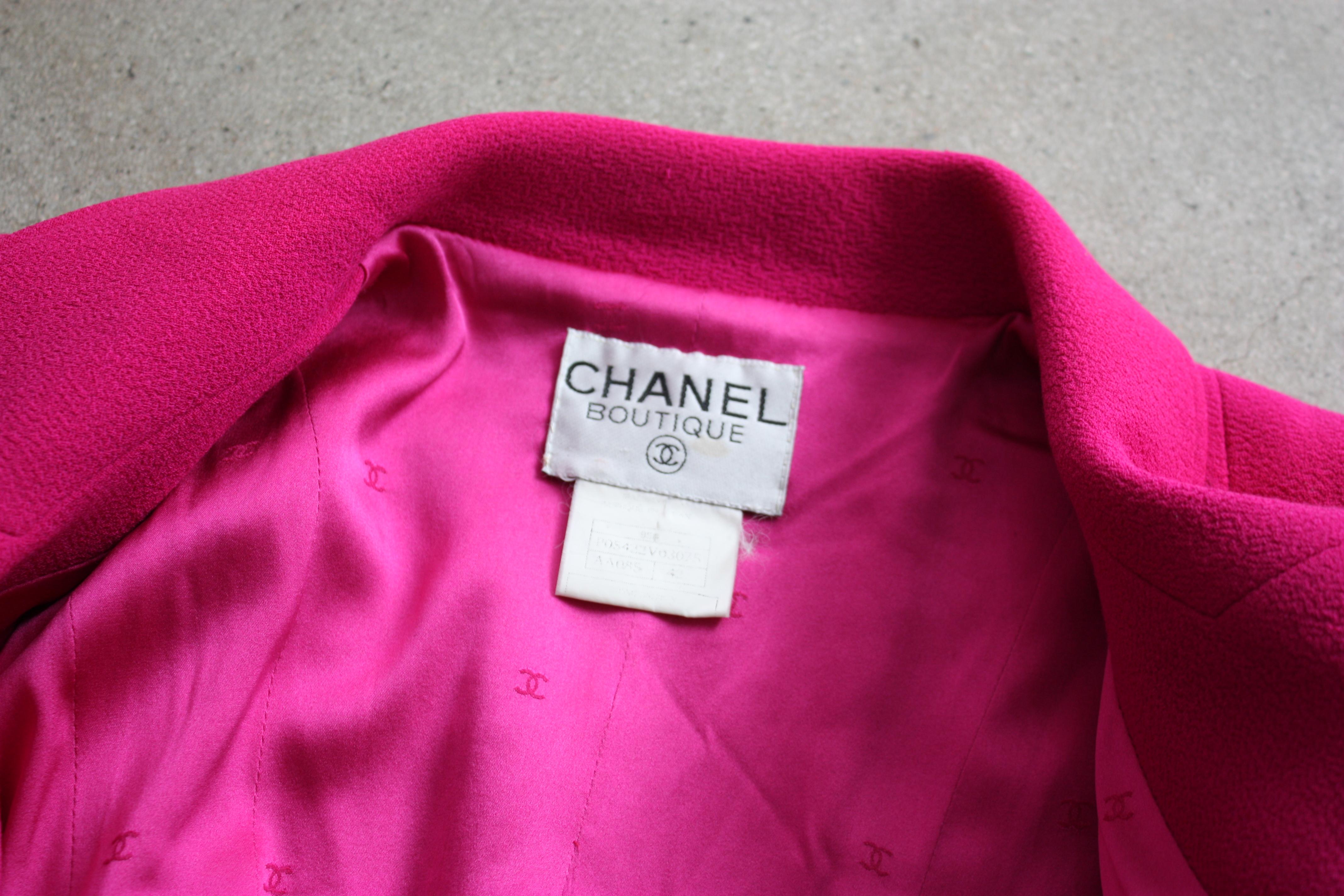 Women's 1985 CHANEL Fuchsia Single Breasted Vintage Jacket Size 42