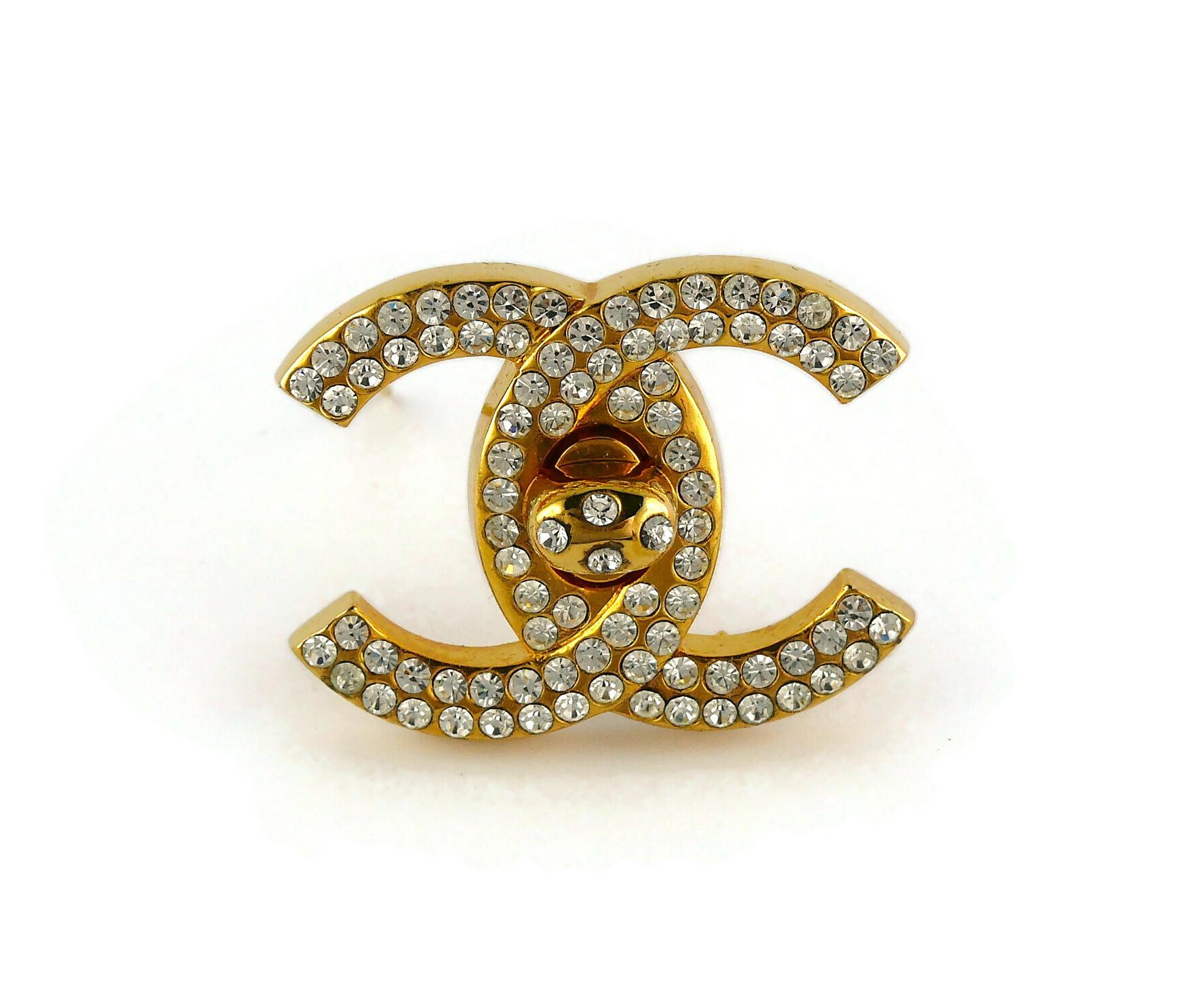 Chanel Vintage Jewelled CC Turn Lock Brooch Fall 1996 In Good Condition In Nice, FR