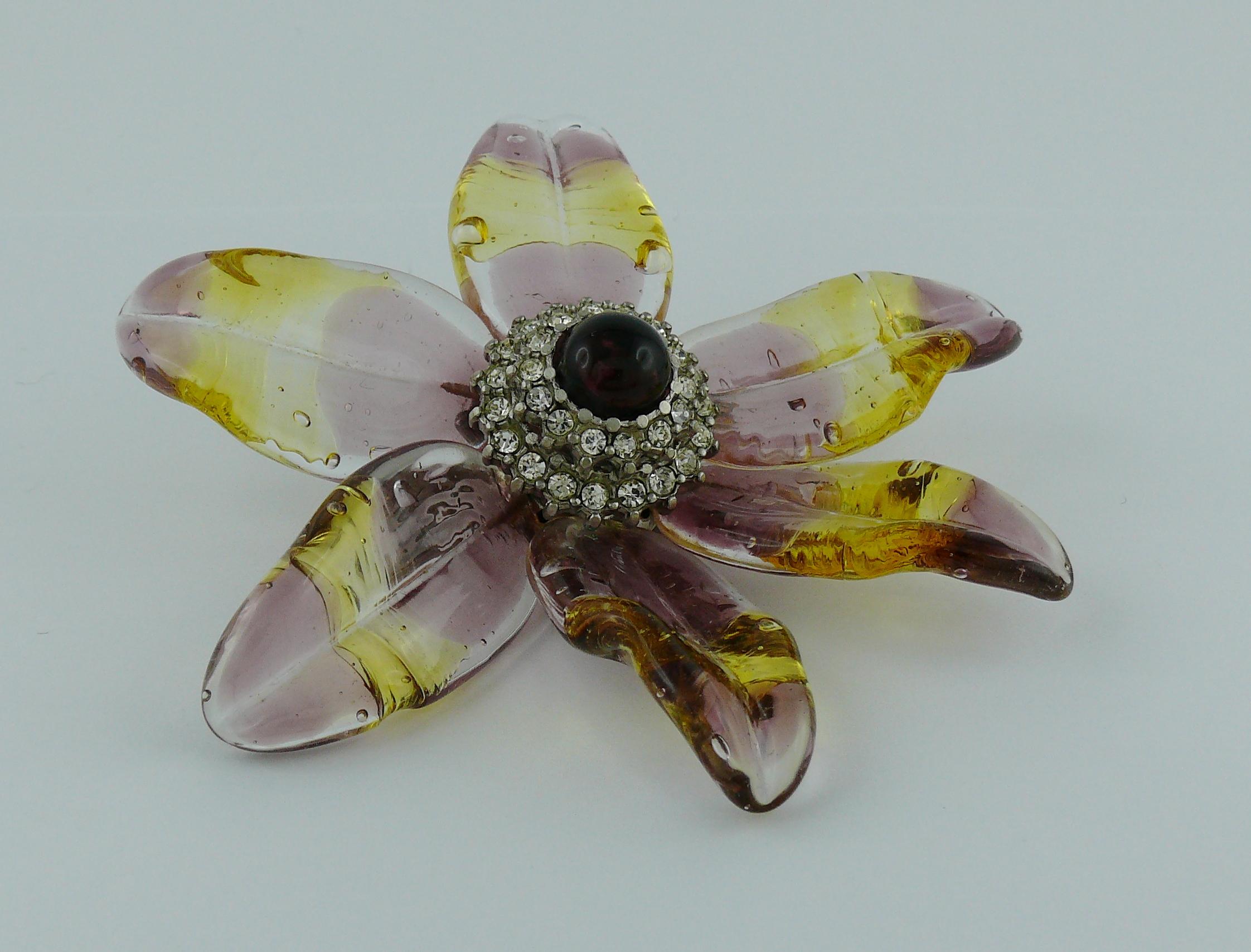 Chanel Vintage Jewelled Glass Flower Brooch Pendant Spring 1998 In Excellent Condition In Nice, FR