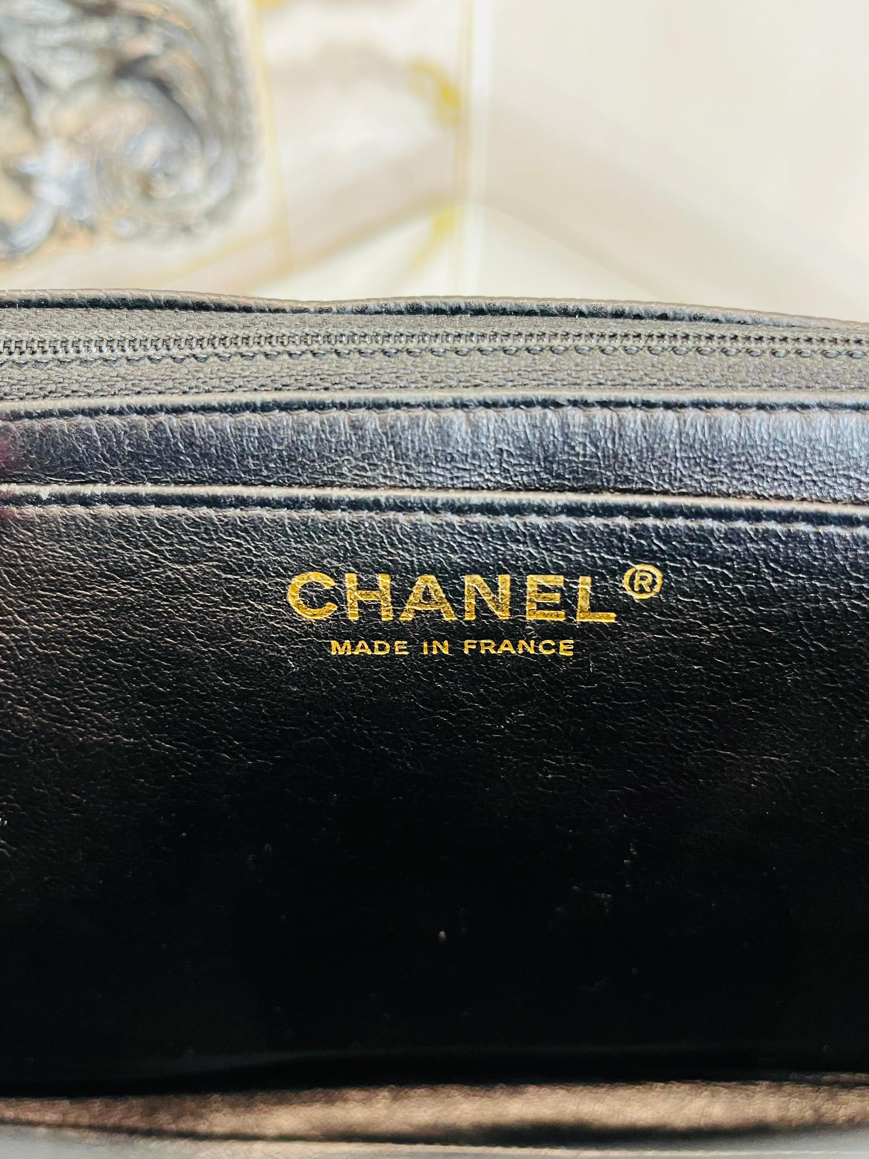 Chanel Vintage Jumbo Classic Leather Flap Bag avec matériel plaqué or 24 carats en vente 7