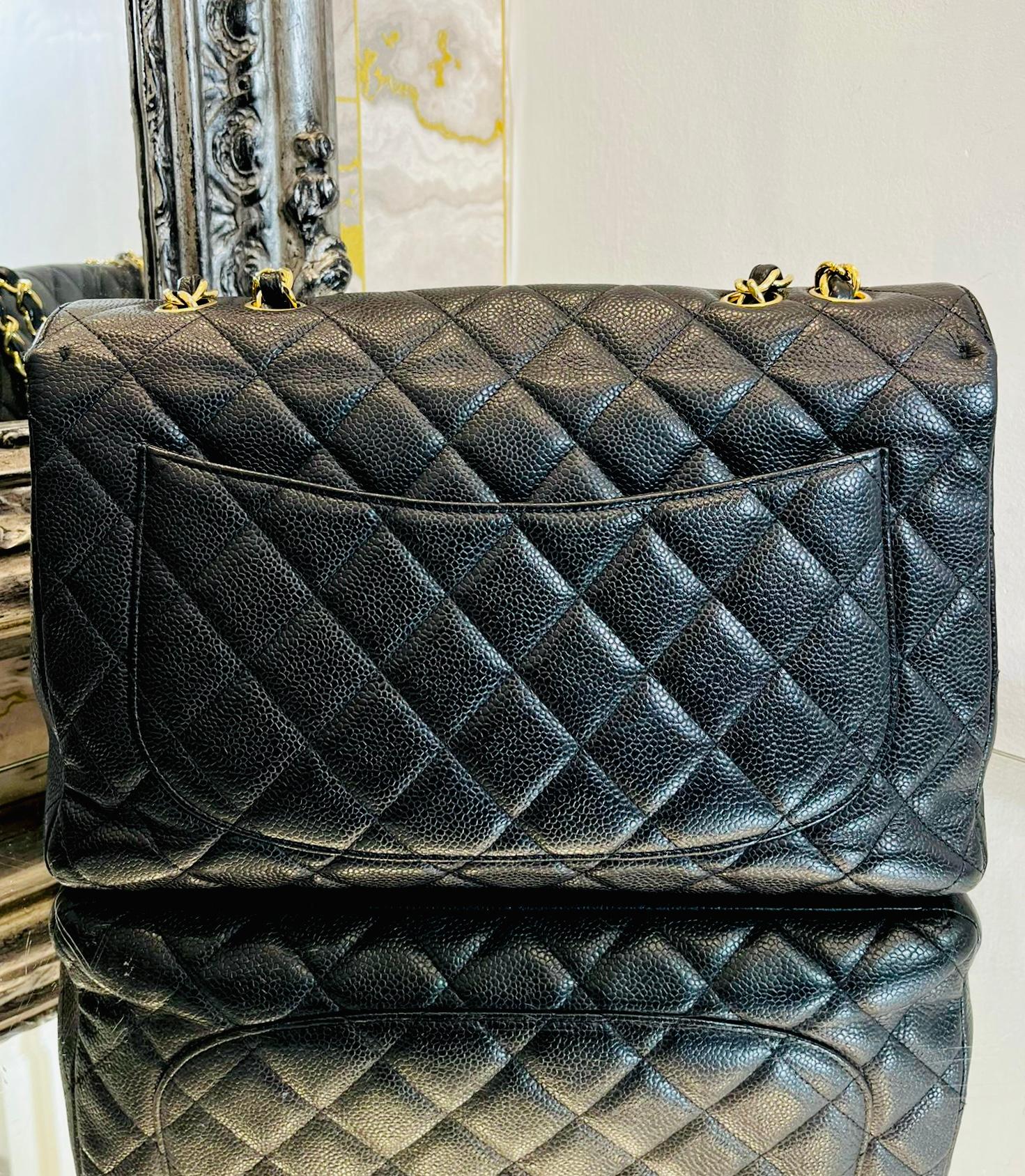 Chanel Vintage Jumbo Classic Leather Flap Bag avec matériel plaqué or 24 carats Pour femmes en vente