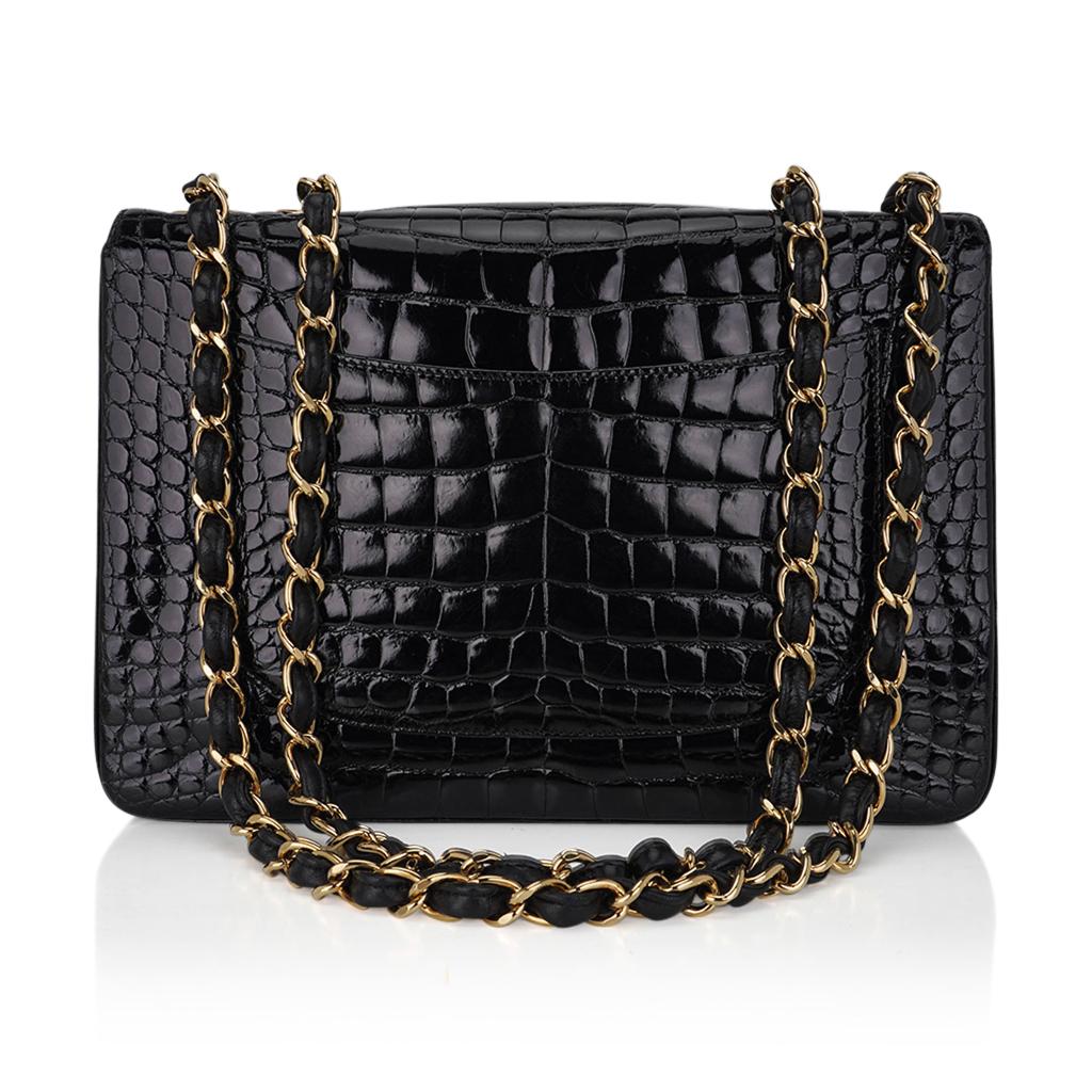 Chanel Vintage Jumbo Single Flap Black Alligator Bag Gold Hardware In Good Condition In Miami, FL