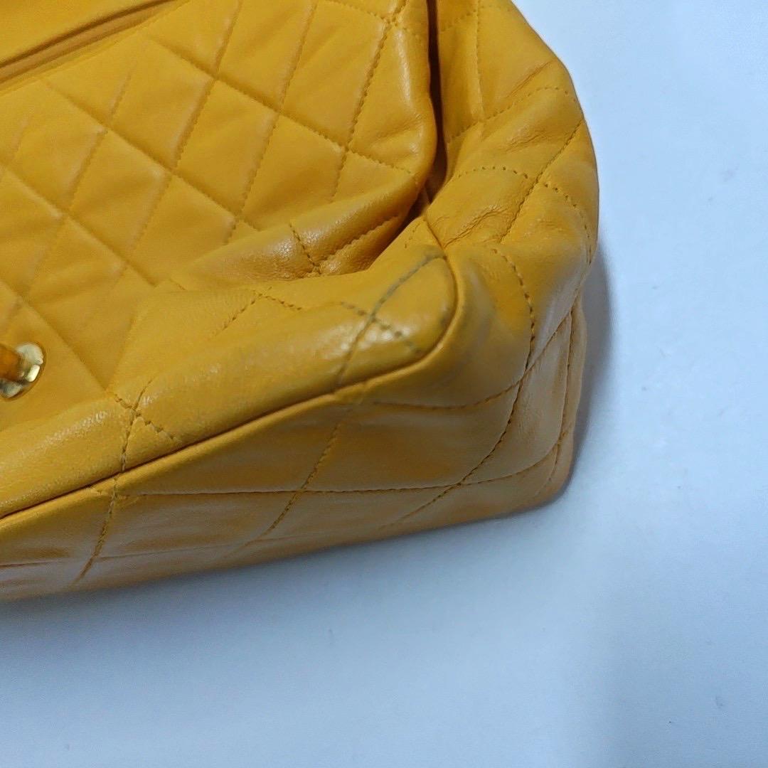 Chanel Vintage Jumbo Single Flap Single Chain Yellow Lambskin 24k Gold Hardware en vente 15