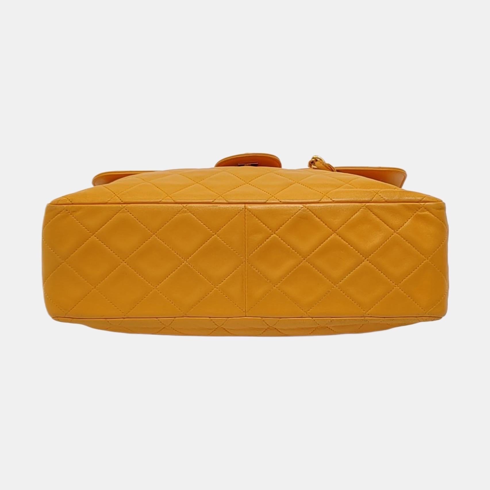 Chanel Vintage Jumbo Single Flap Single Chain Yellow Lambskin 24k Gold Hardware en vente 3