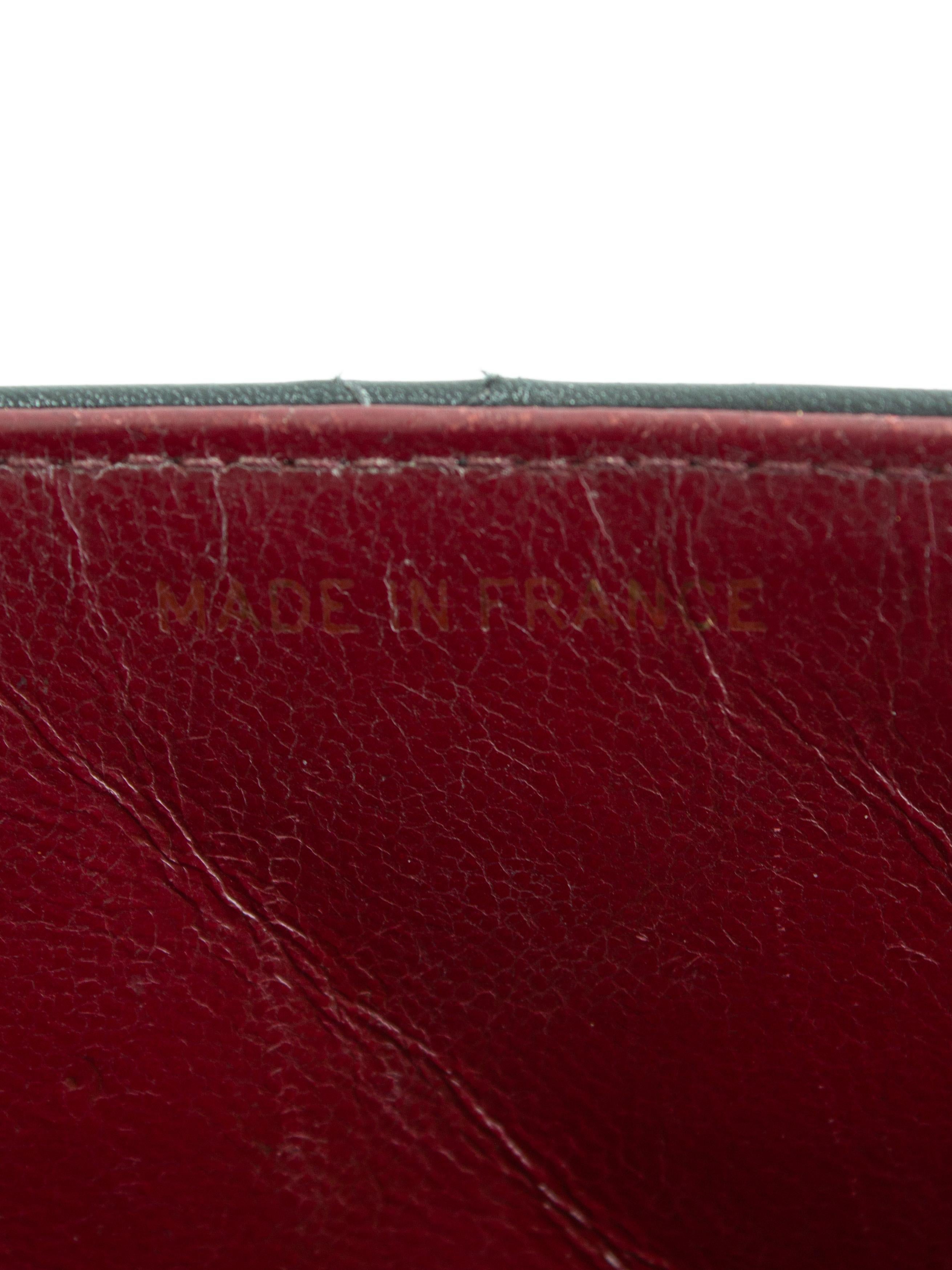 Chanel Vintage Jumbo XL Schwarz 24K Gold CC Stepptasche aus Lammleder im Angebot 14