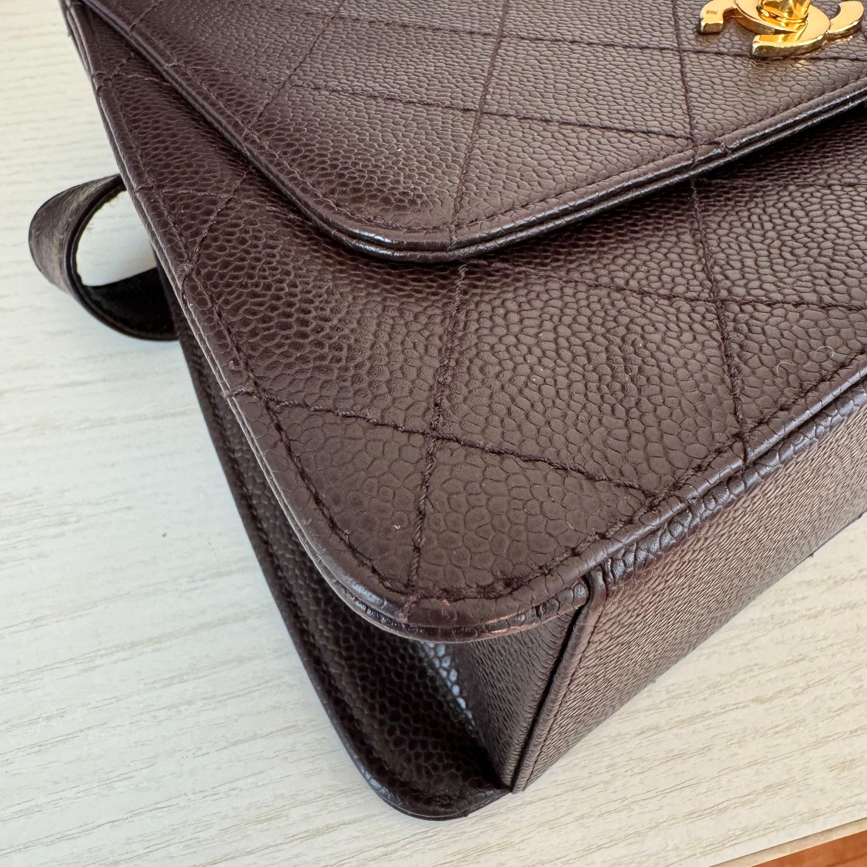 Chanel Vintage Kelly Bolso de hombro de piel de caviar marrón con herrajes de oro de 24 quilates, 1996 8