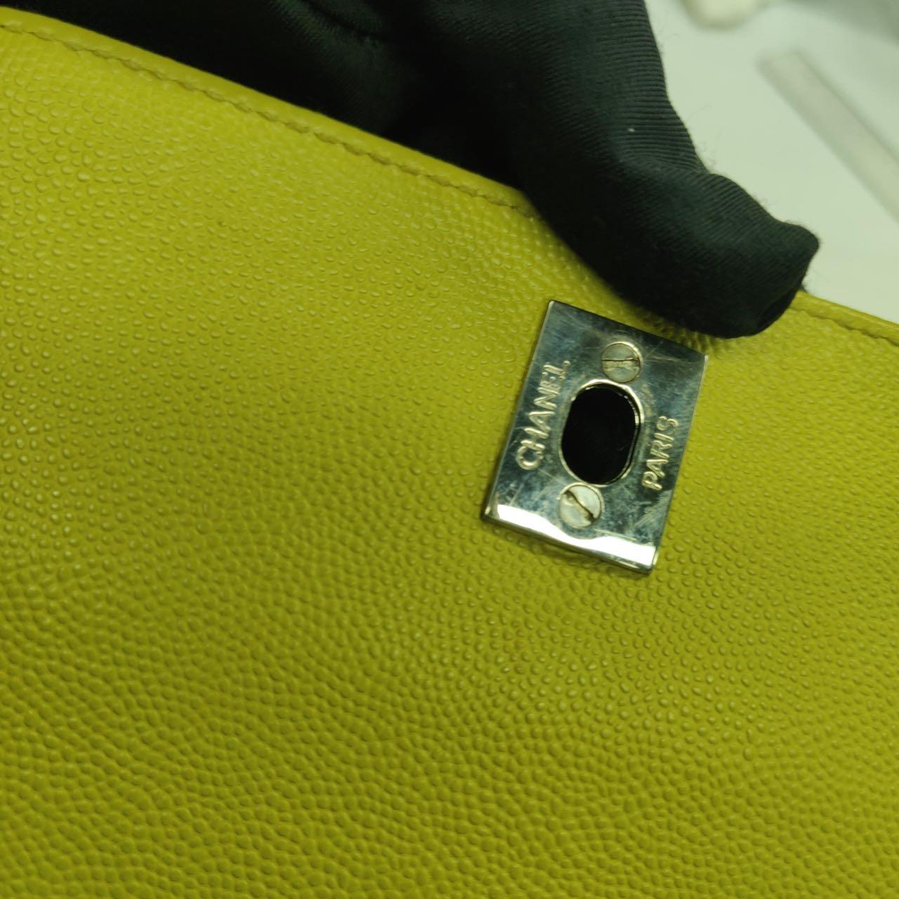 Chanel Vintage Kelly Flap Bag Yellow Caviar Leather 24k Gold Hardware 1997-1999 en vente 14