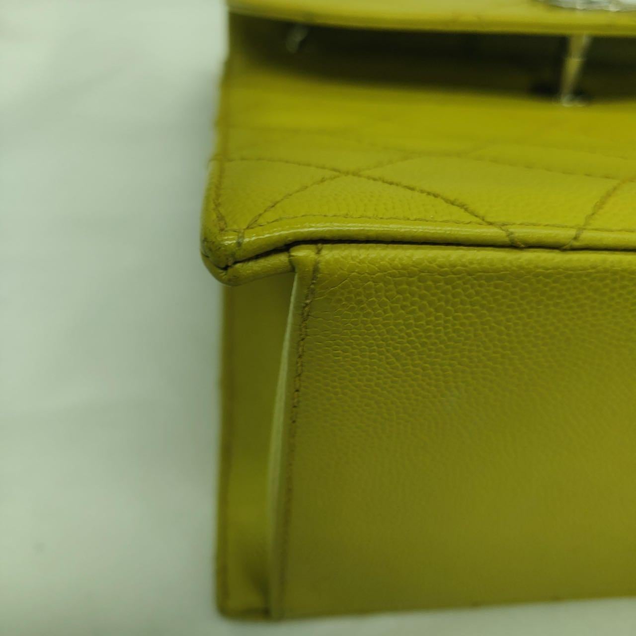 Chanel Vintage Kelly Flap Bag Yellow Caviar Leather 24k Gold Hardware 1997-1999 en vente 4