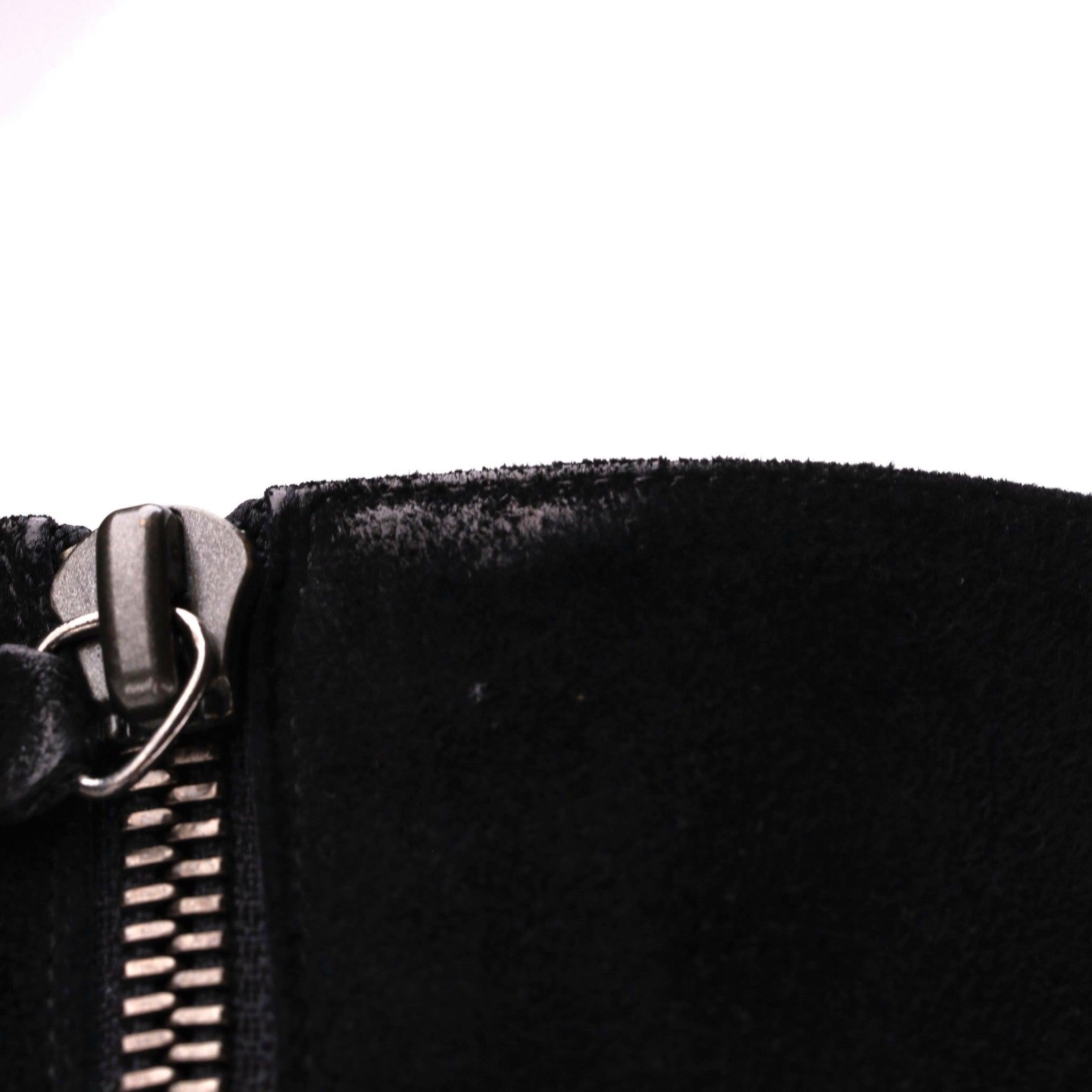 Chanel Vintage Knee High Suede Boots With 'CC' Logo 3