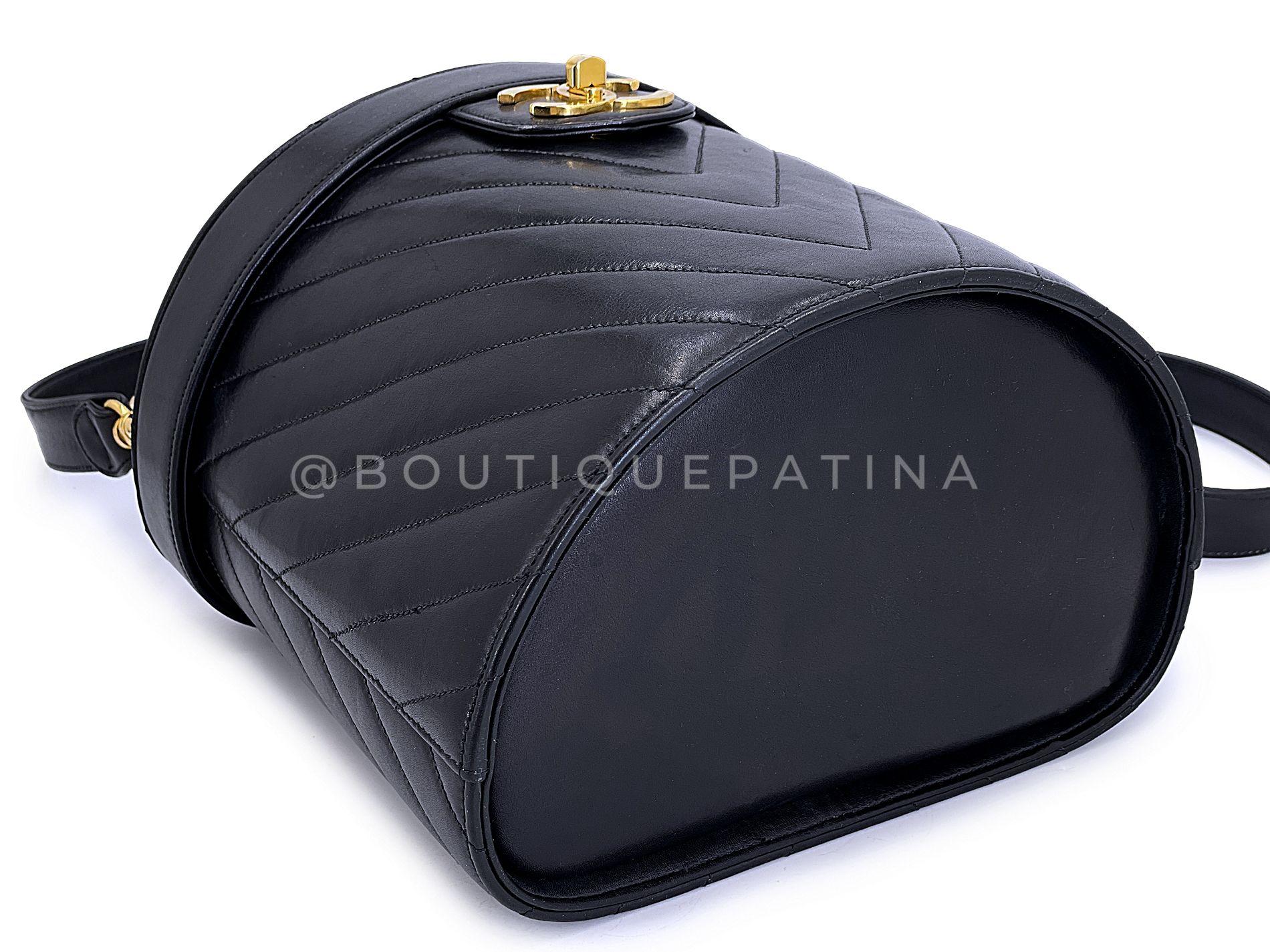 Chanel Vintage Lambskin Chevron Round Vanity Case Bag 24k GHW 68732 en vente 3