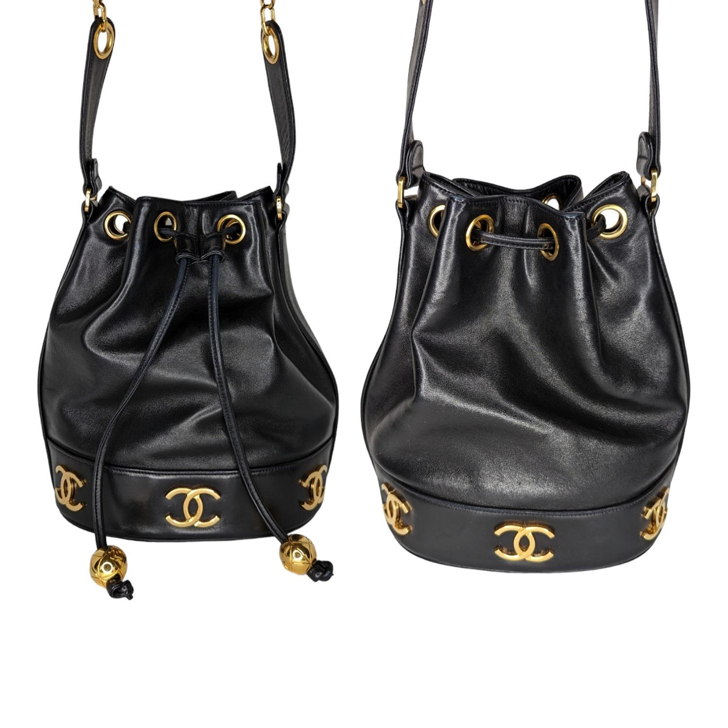 Chanel Vintage Lambskin Drawstring Bucket Bag In Excellent Condition In Scottsdale, AZ