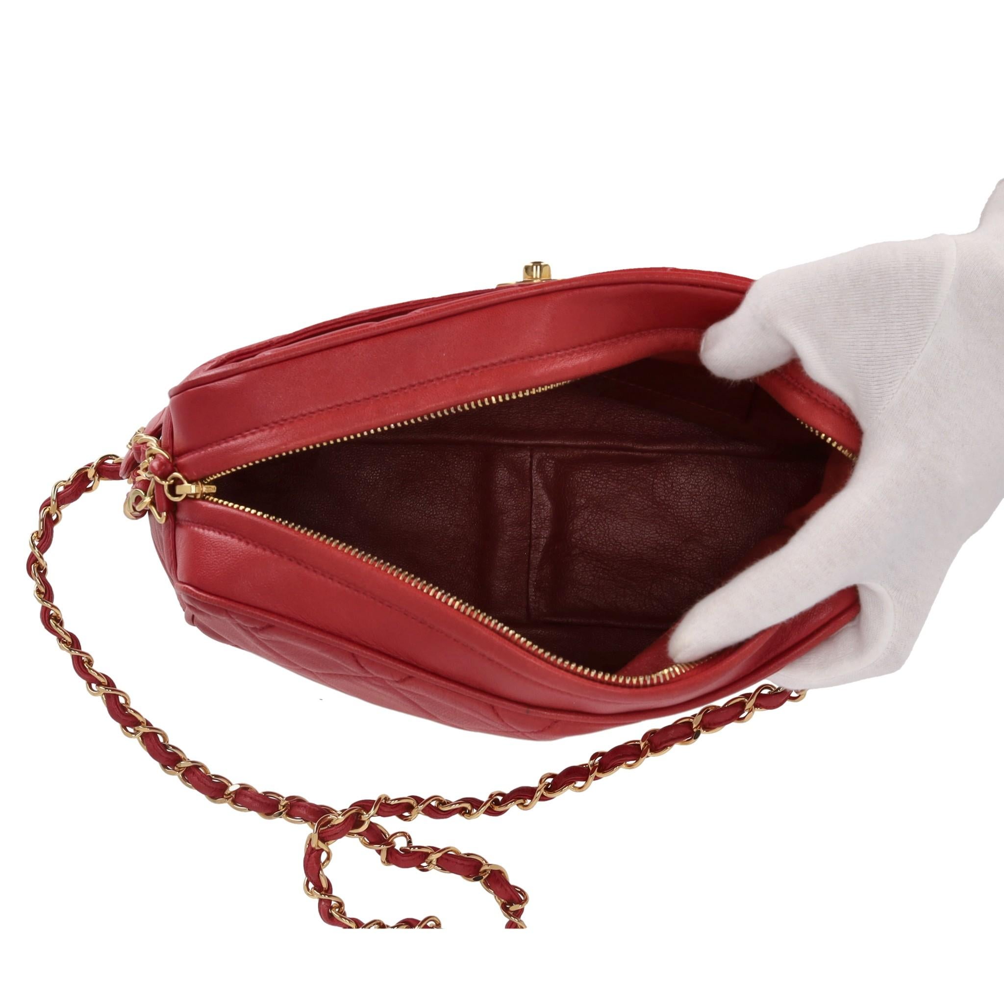 Chanel Vintage Lambskin Leather Crossbody Camera Bag For Sale 1