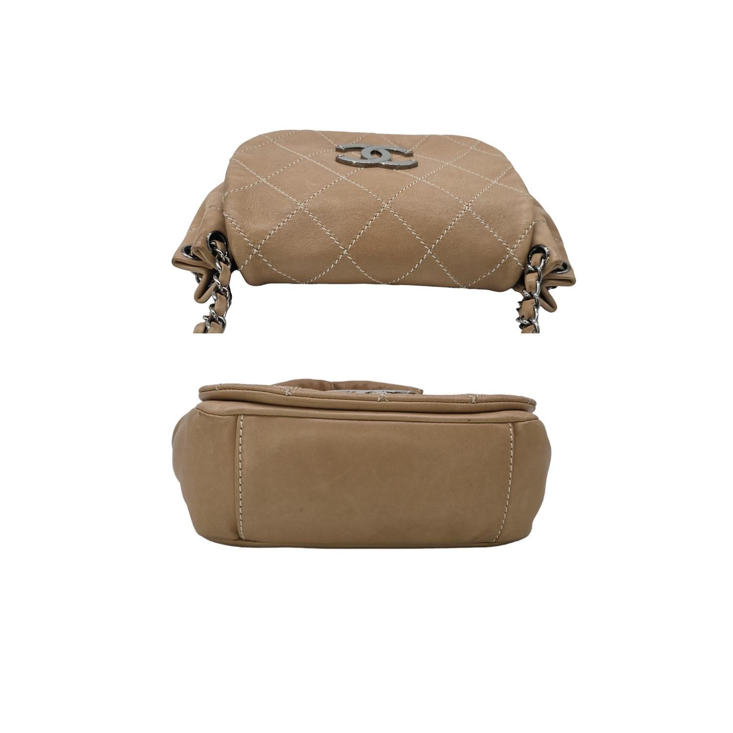 Women's Chanel Vintage Lambskin Surpique Accordion Flap Bag For Sale