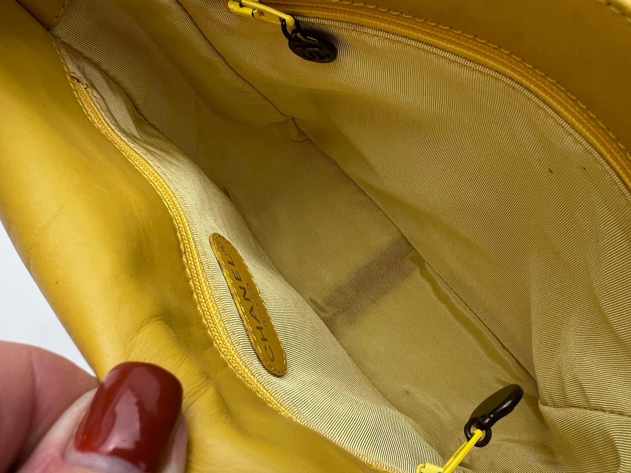 Chanel Vintage Lambskin Yellow Messenger Bag For Sale 9