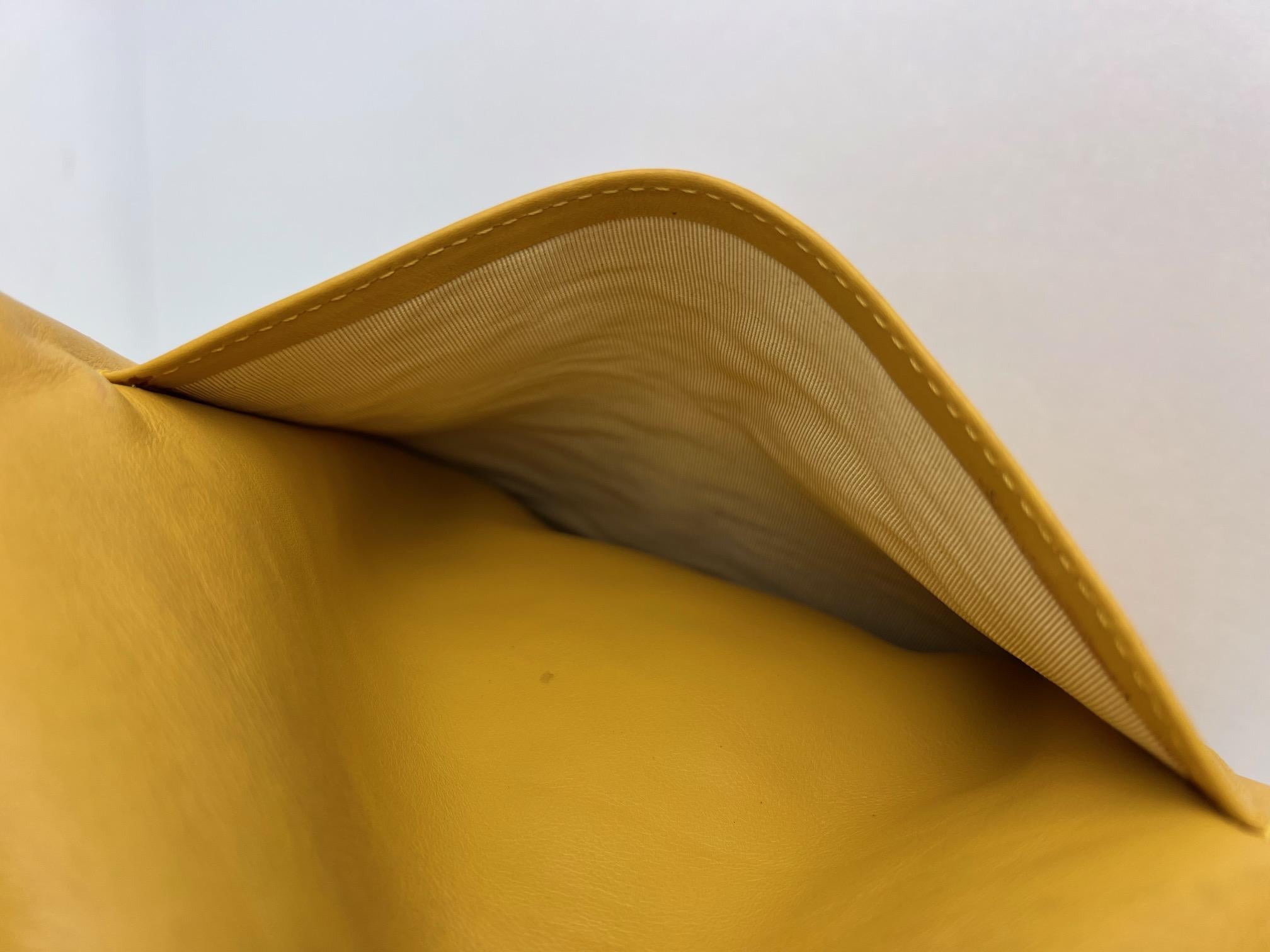 Chanel Vintage Lambskin Yellow Messenger Bag For Sale 2